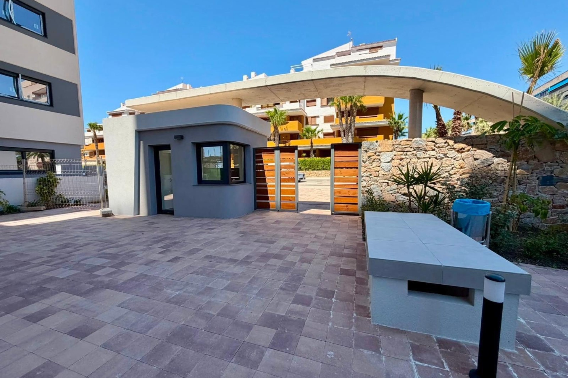 Venta - Apartamento / Piso -
Torrevieja - Punta Prima