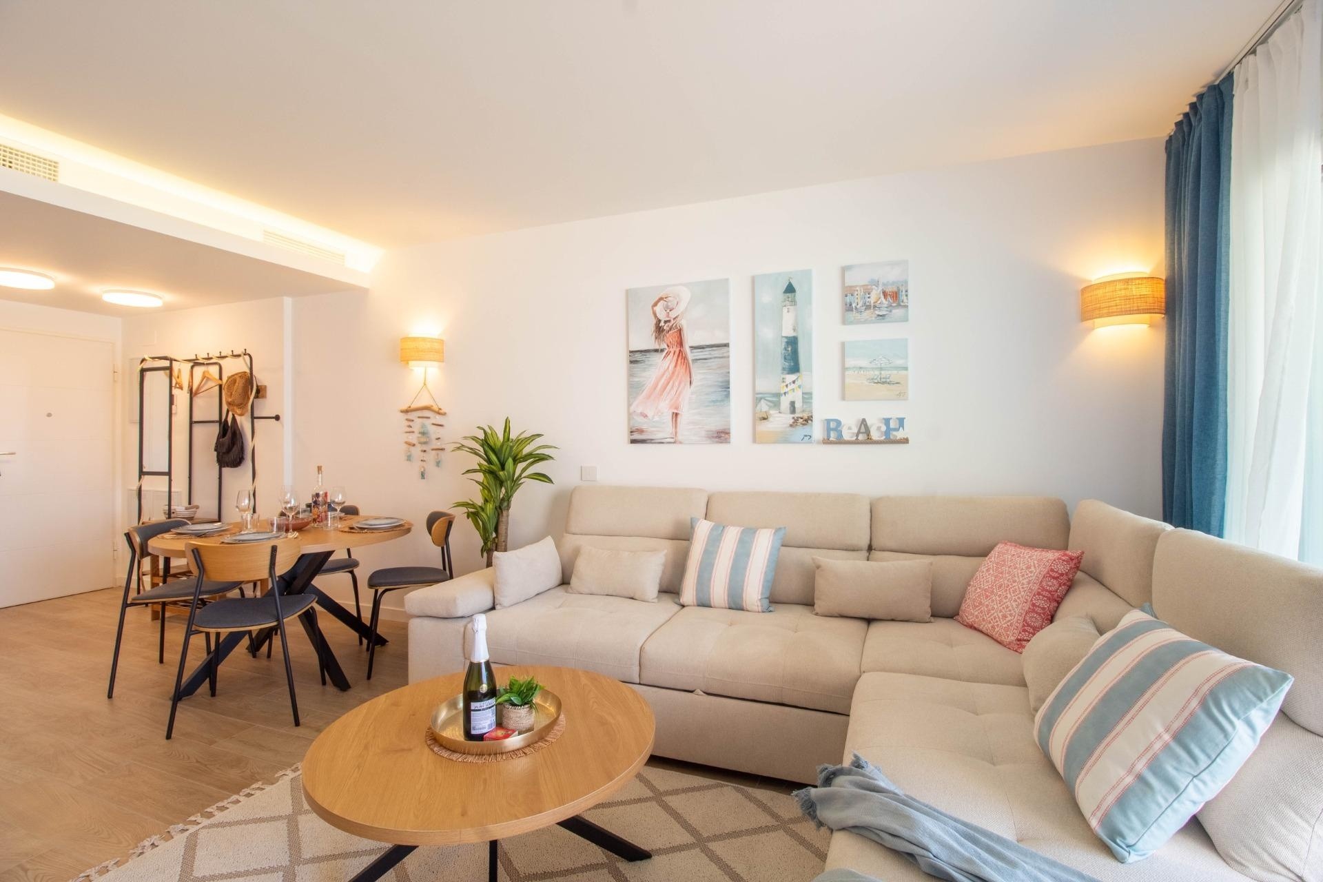 Venta - Apartamento / Piso -
Torrevieja - Punta Prima
