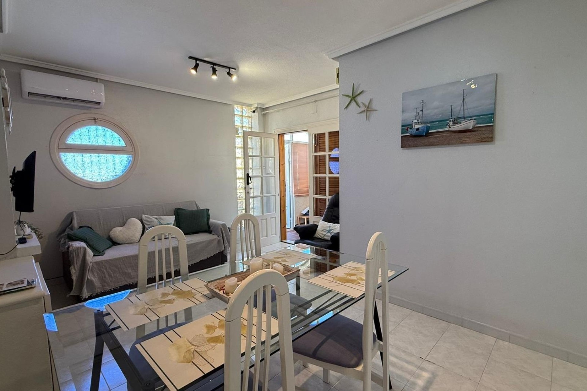 Venta - Apartamento / Piso -
Torrevieja - Punta Prima
