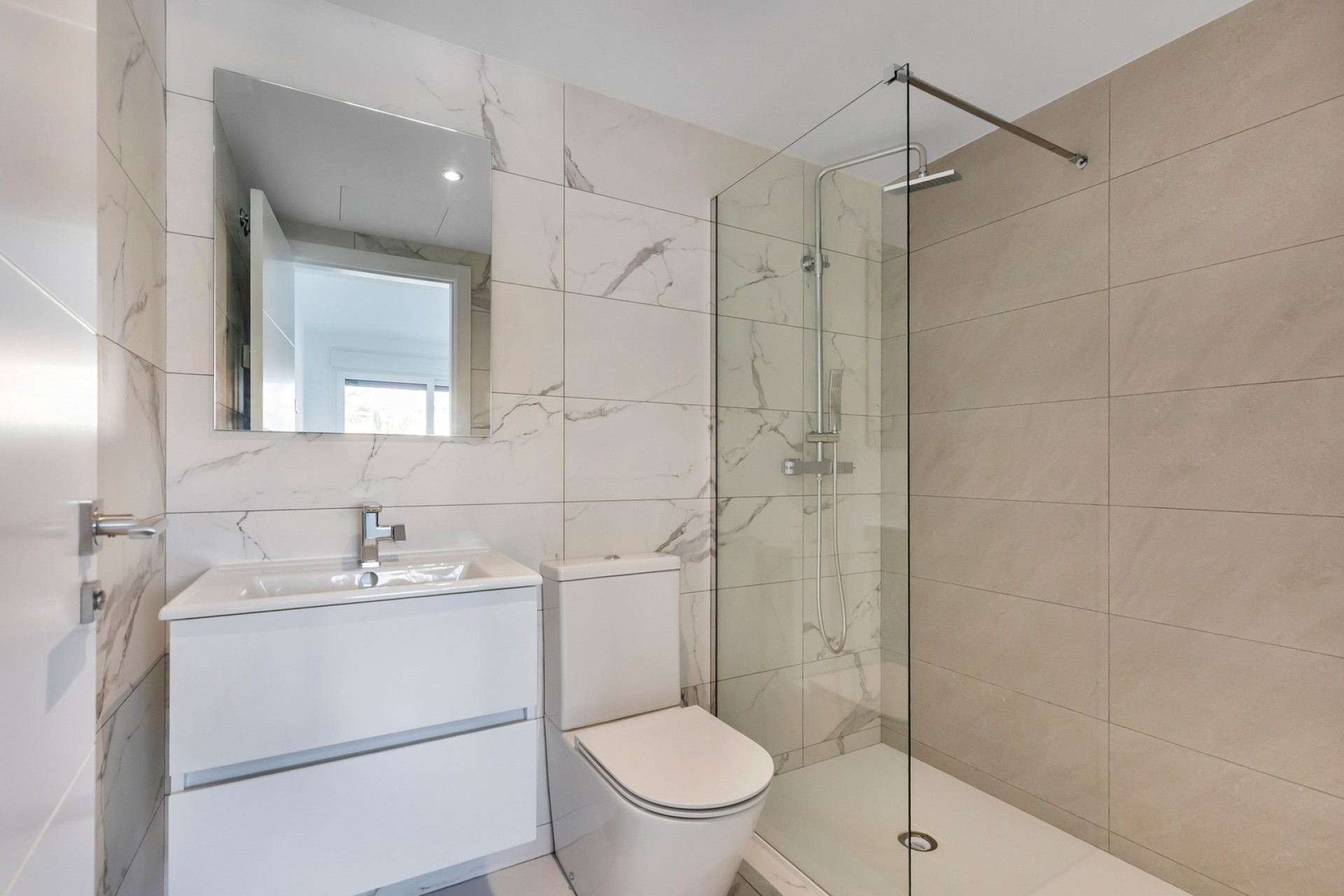 Venta - Apartamento / Piso -
Torrevieja - Punta Prima