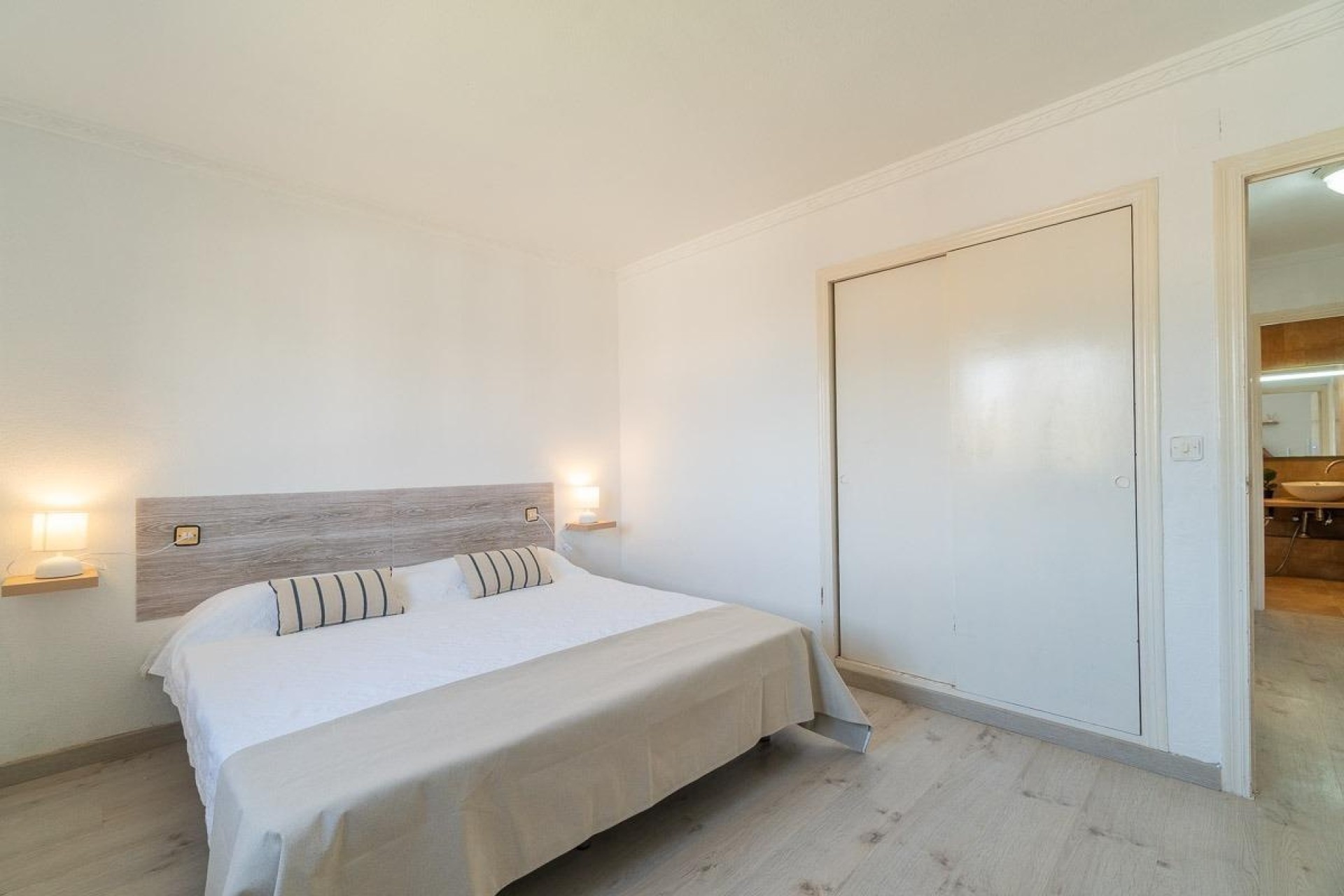 Venta - Apartamento / Piso -
Torrevieja - Rocio del mar