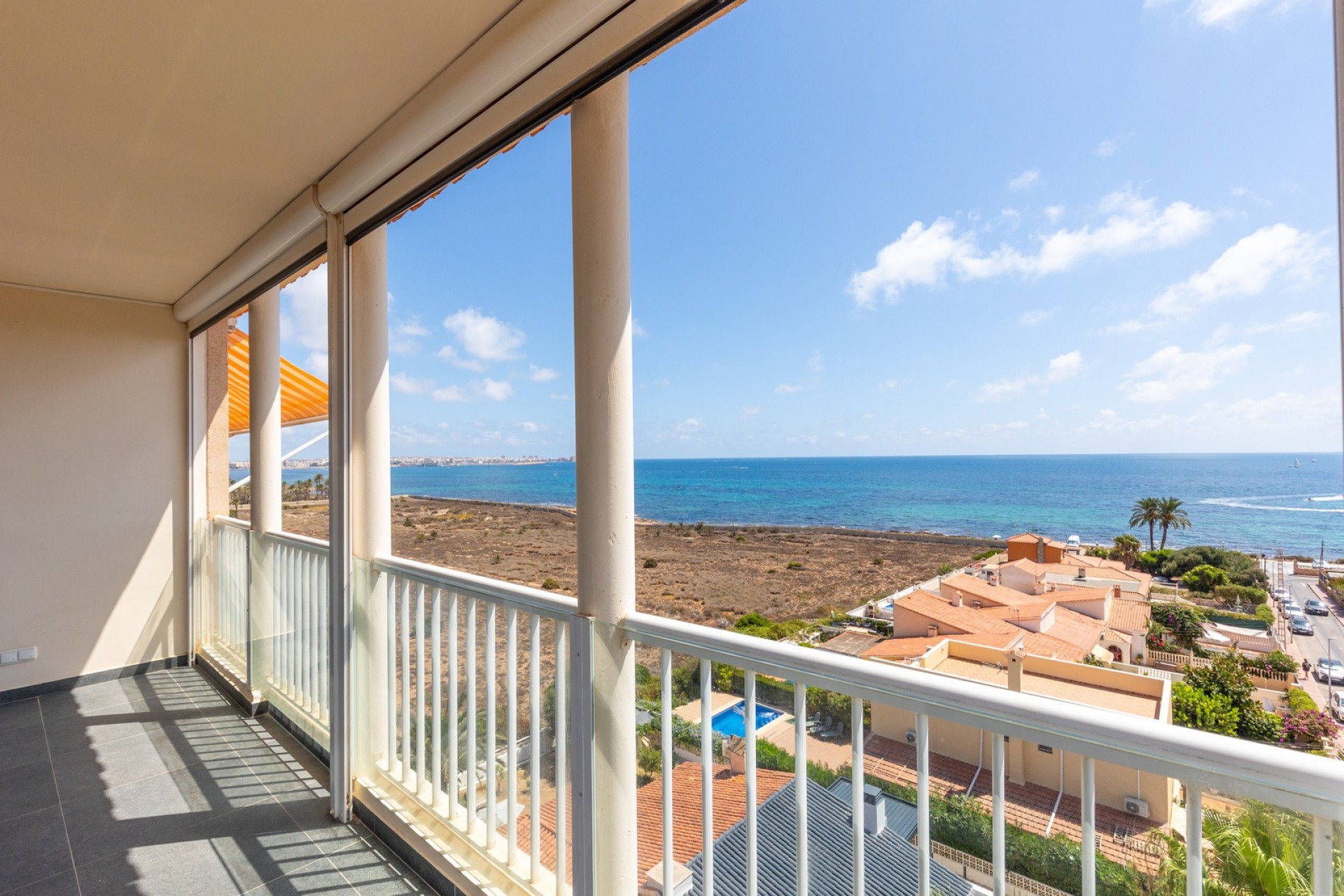 Venta - Apartamento / Piso -
Torrevieja - Rocio del mar