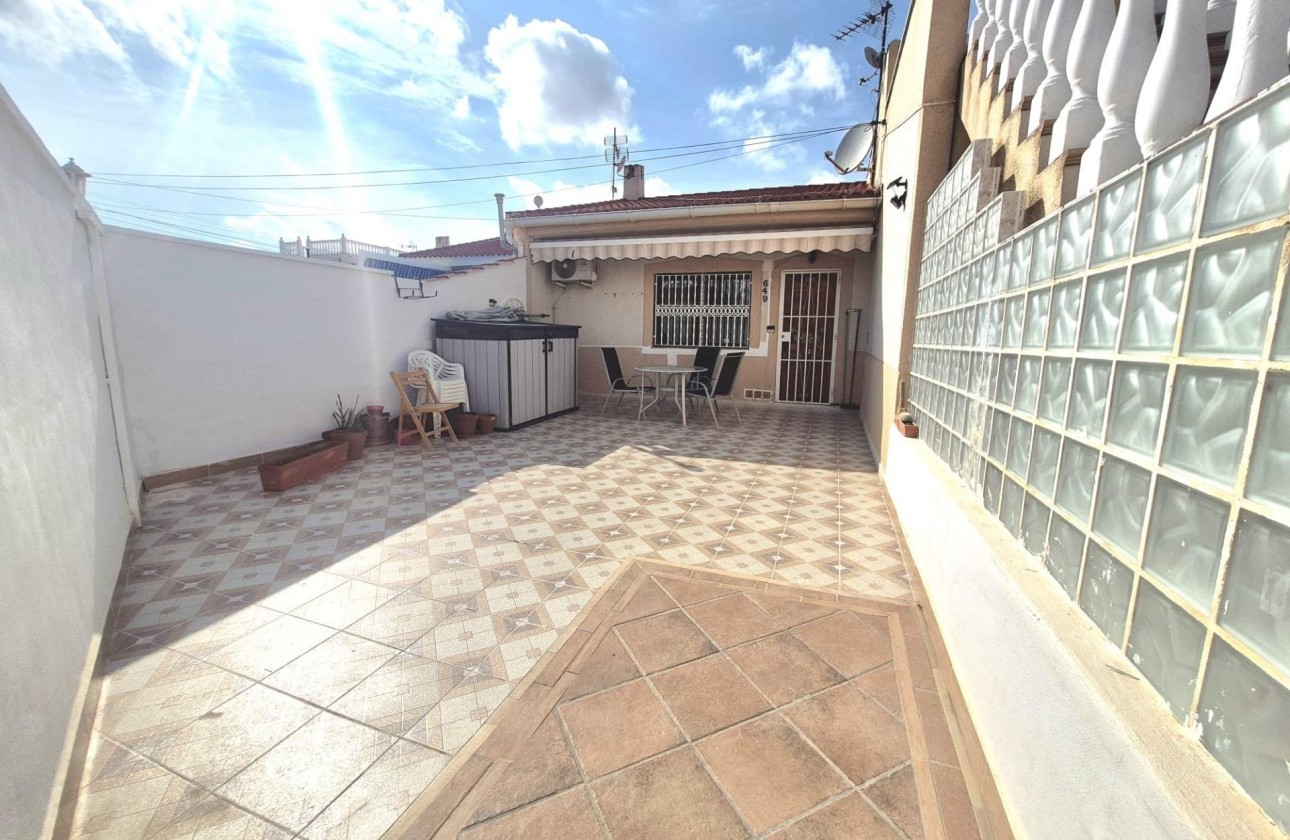 Venta - Apartamento / Piso -
Torrevieja - Torretas