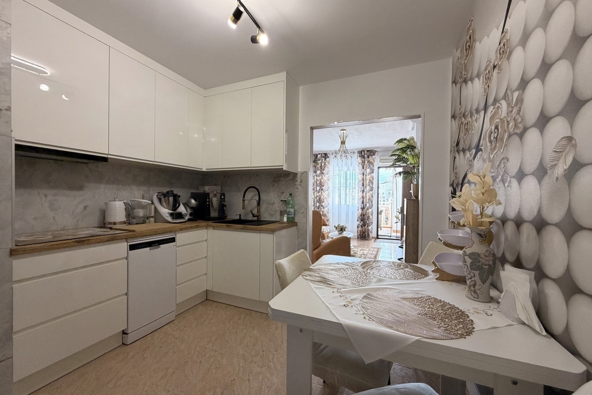 Venta - Apartamento / Piso -
Torrevieja - Urb. Calas Blancas III
