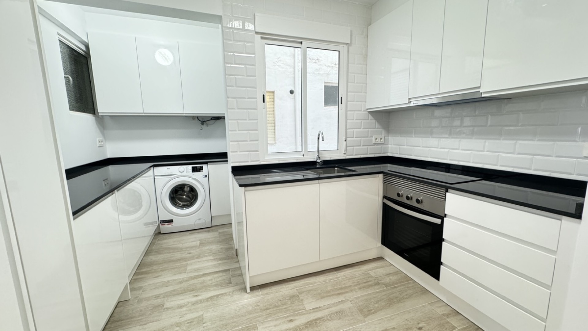 Venta - Apartamento piso -
Torrevieja