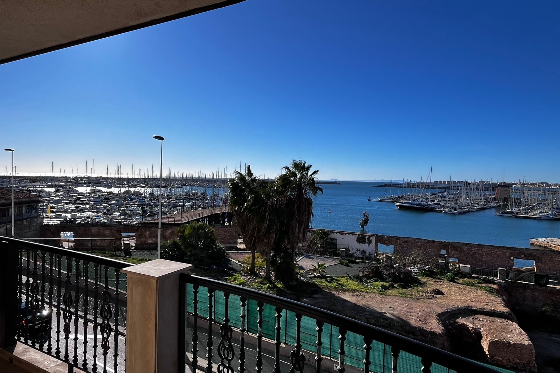 Venta - Apartamento / Piso -
Torrevieja