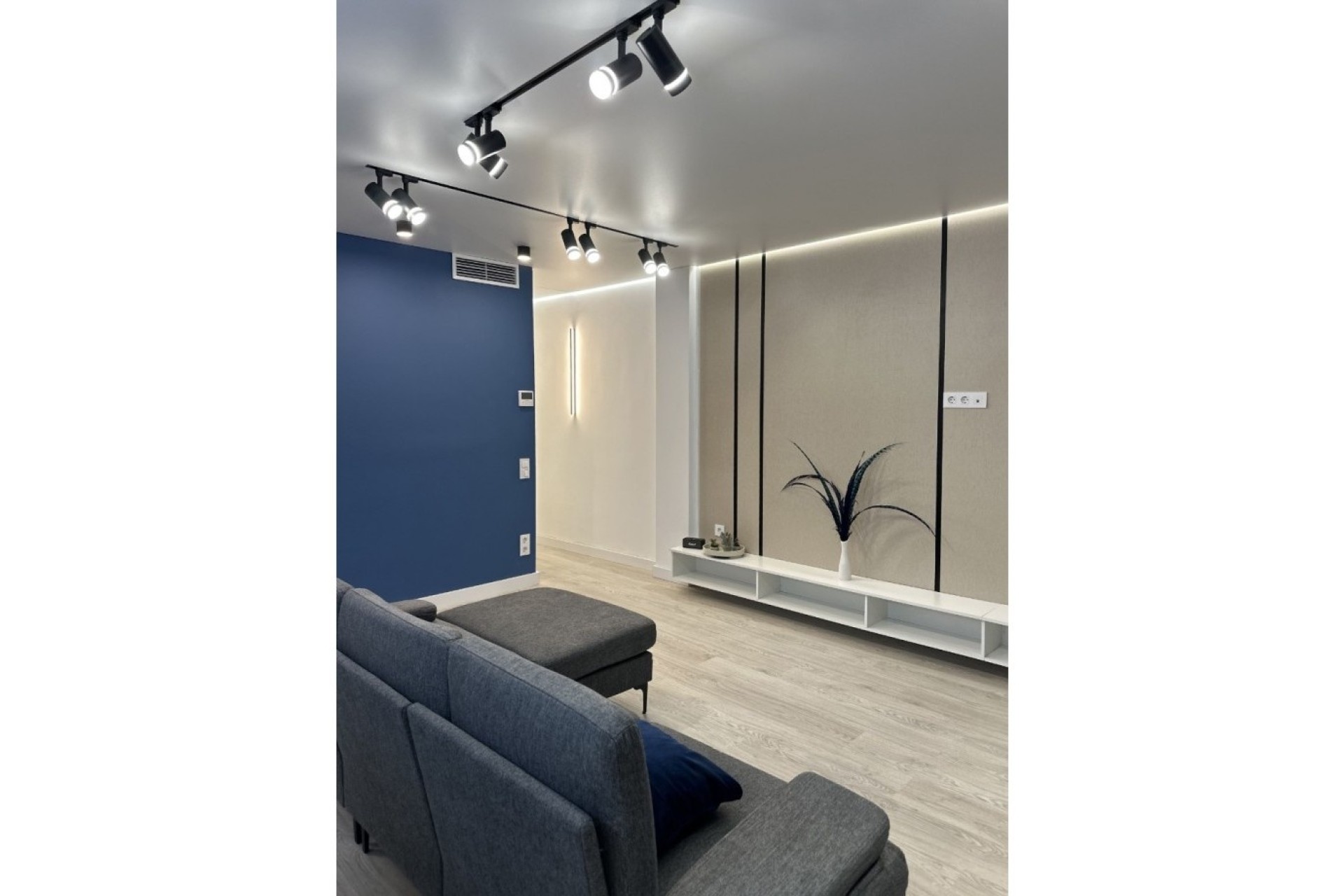 Venta - Apartamento / Piso -
Torrevieja