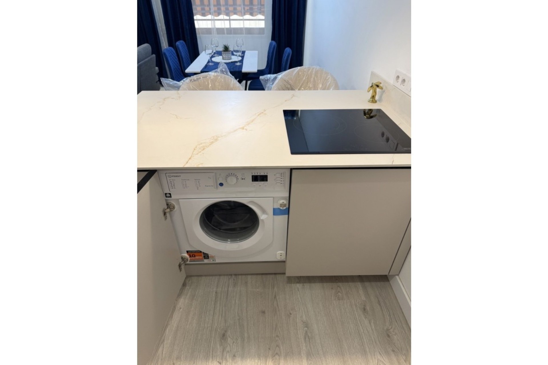 Venta - Apartamento / Piso -
Torrevieja