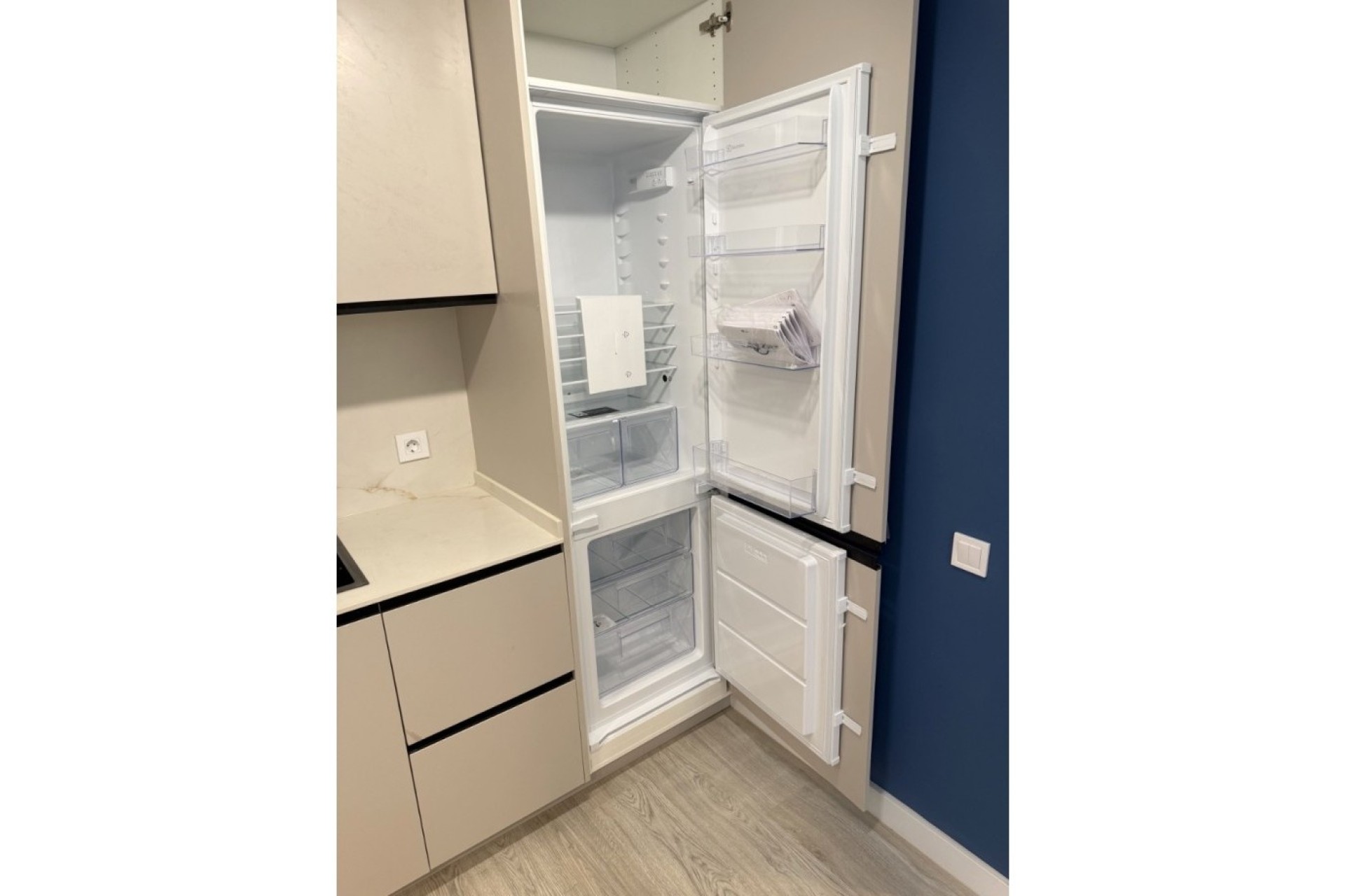 Venta - Apartamento / Piso -
Torrevieja