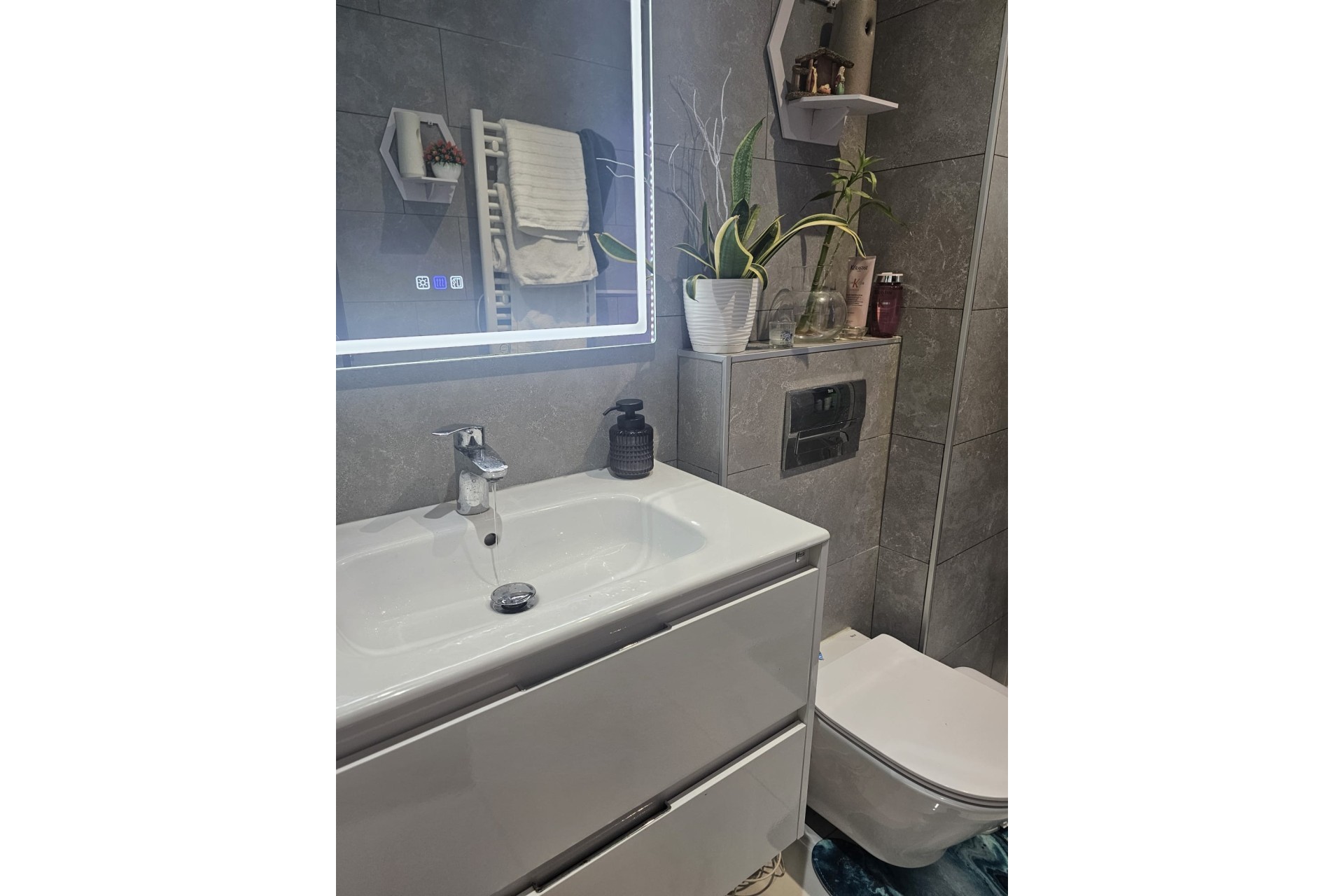 Venta - Apartamento / Piso -
Torrevieja