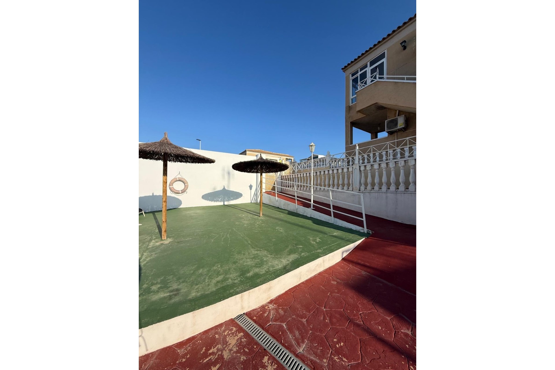 Venta - Apartamento / Piso -
Torrevieja
