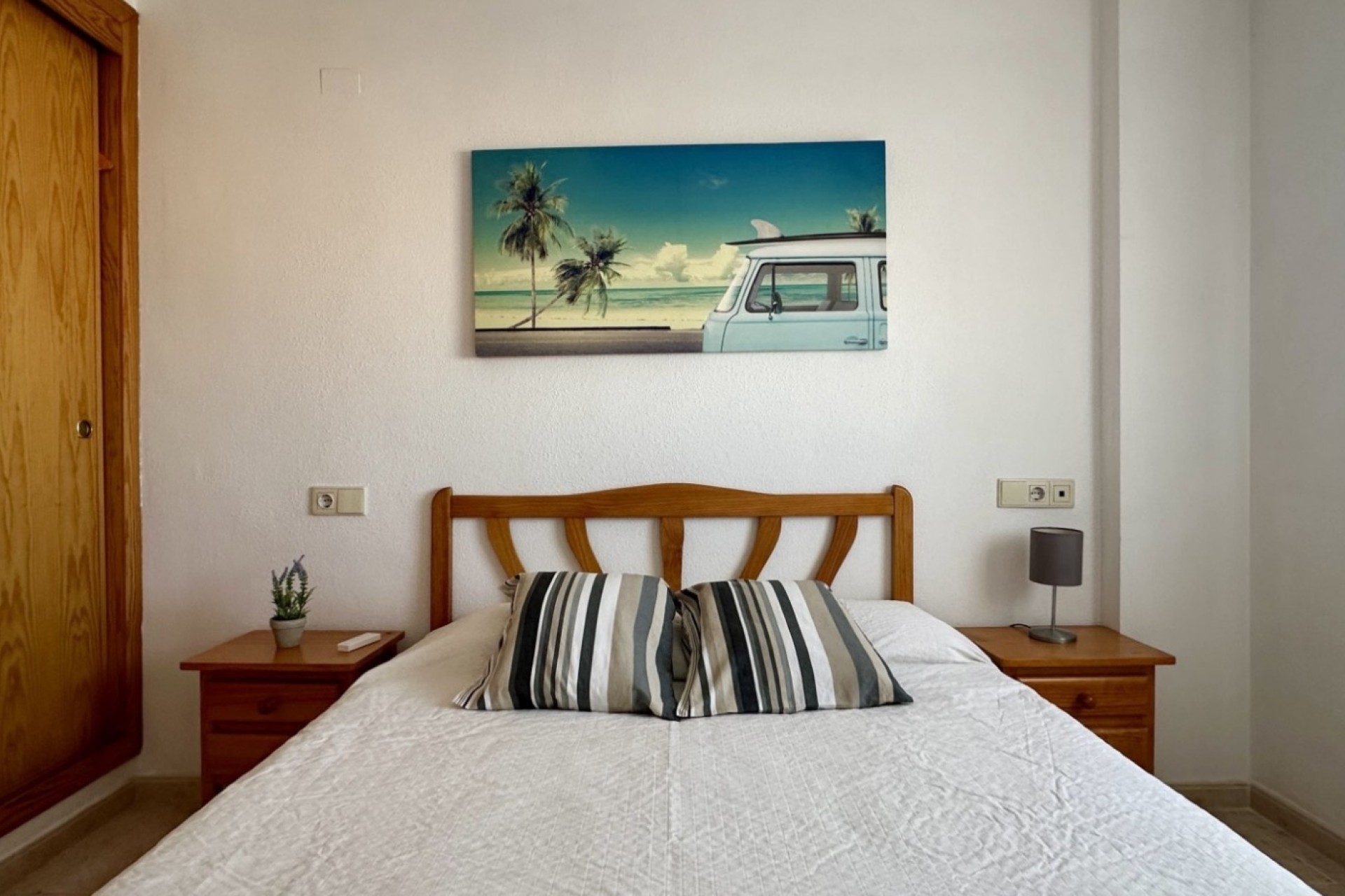 Venta - Apartamento / Piso -
Torrevieja