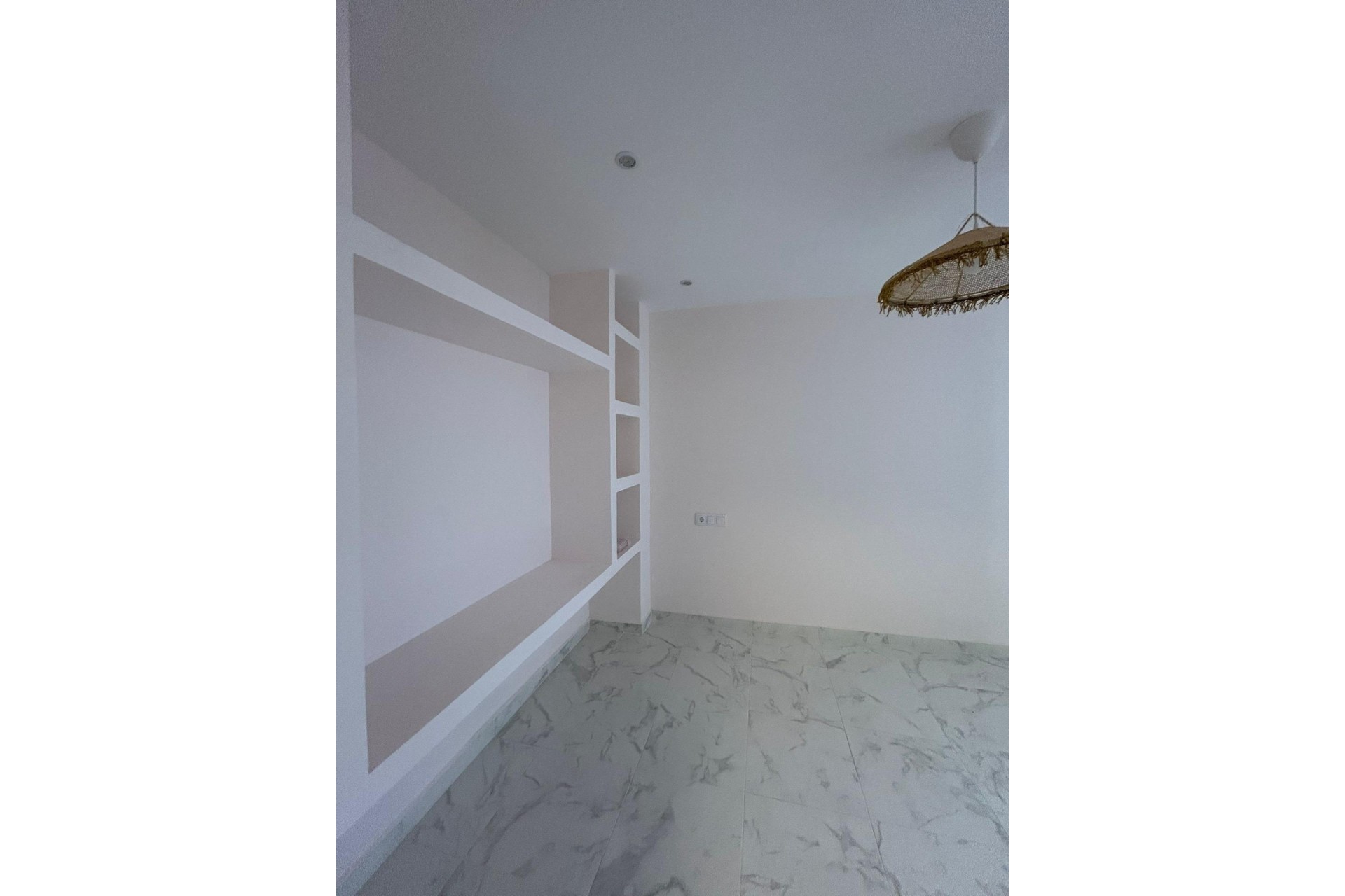 Venta - Apartamento / Piso -
Torrevieja