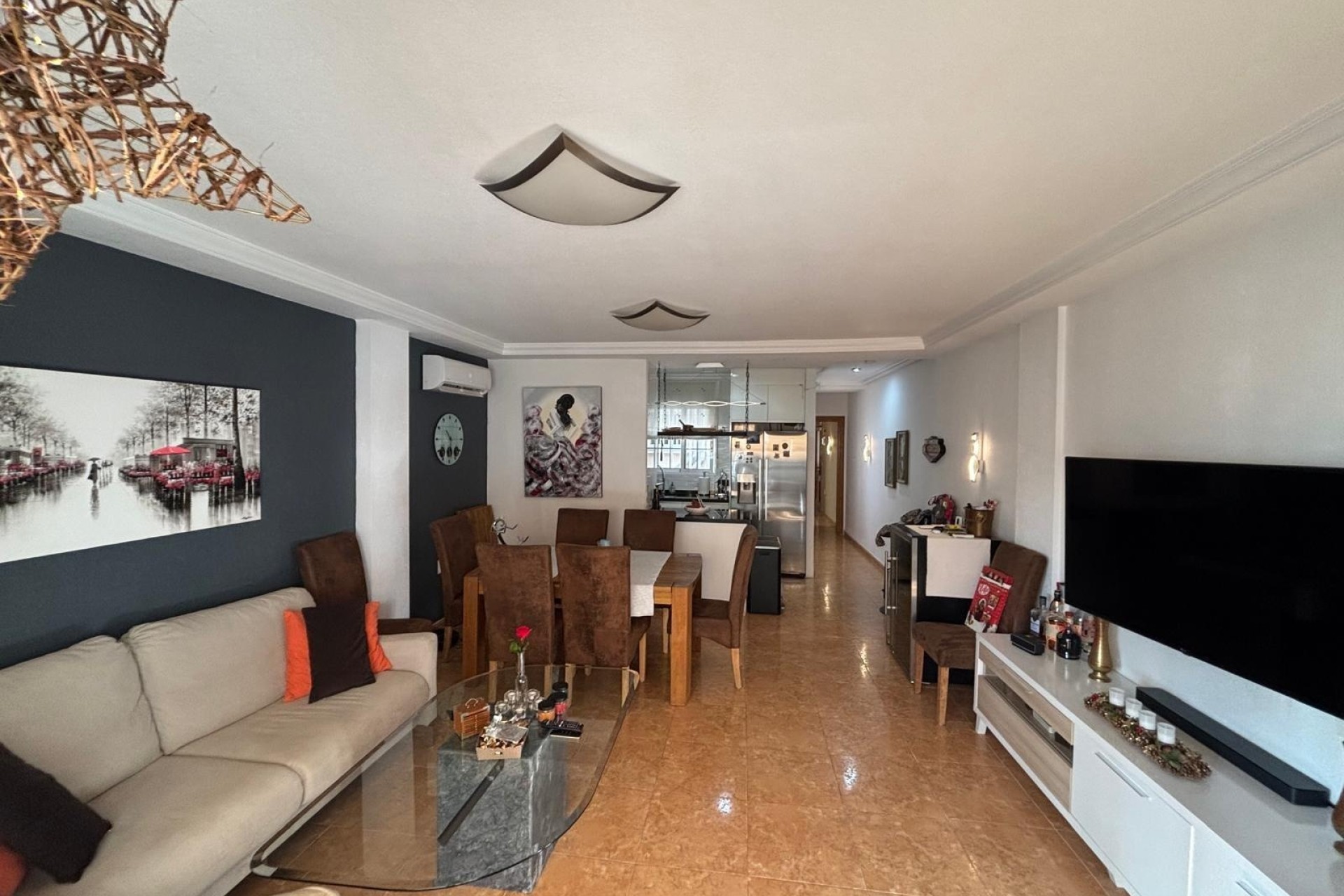 Venta - Apartamento / Piso -
Torrevieja