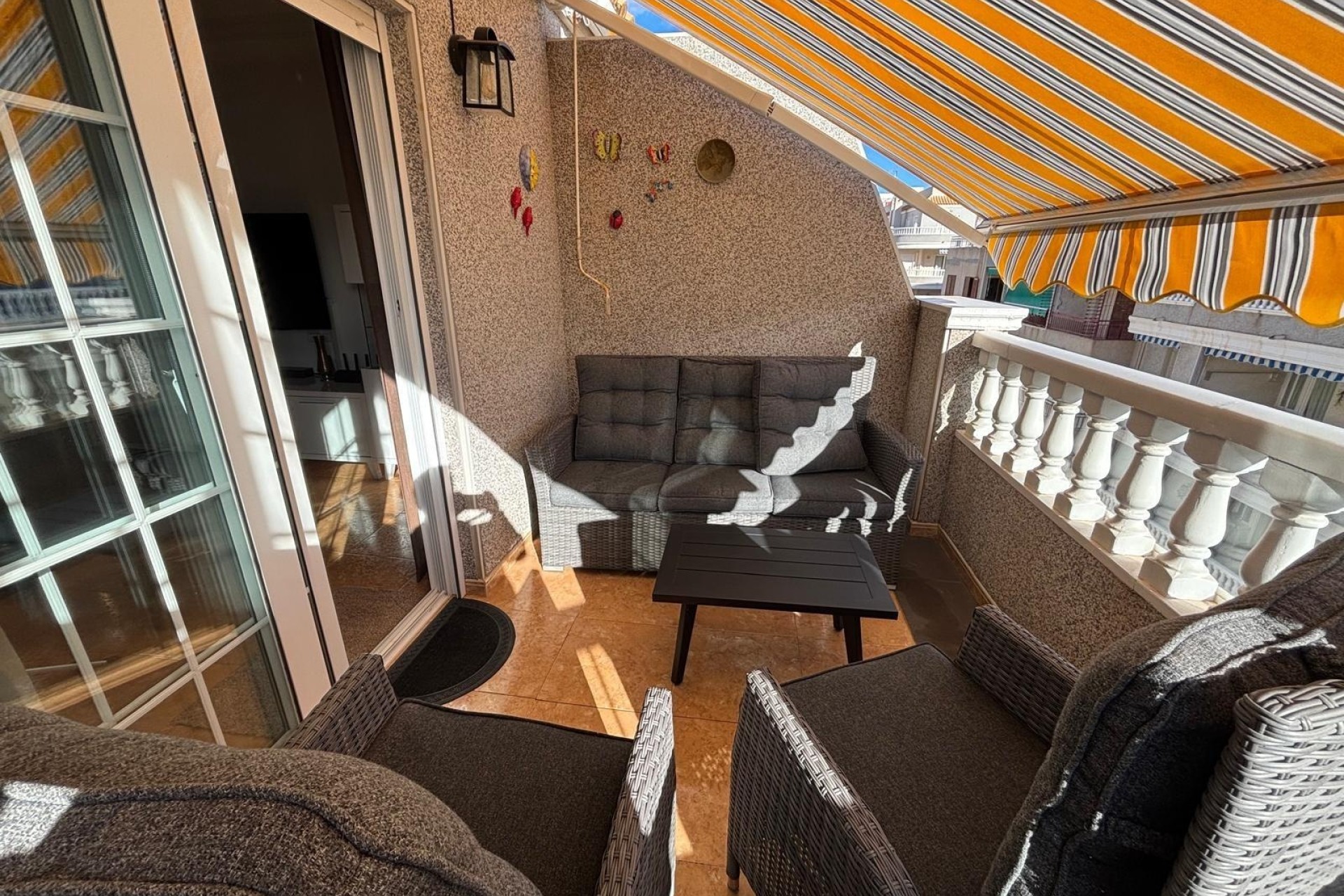 Venta - Apartamento / Piso -
Torrevieja