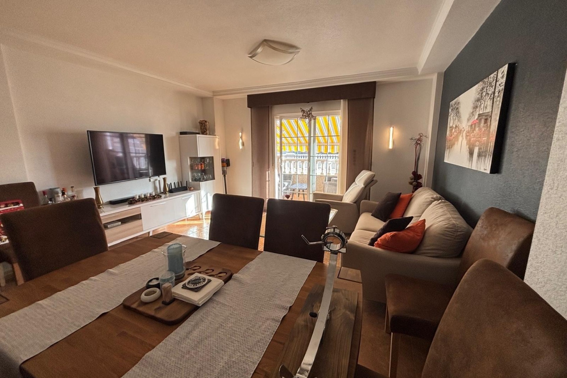 Venta - Apartamento / Piso -
Torrevieja