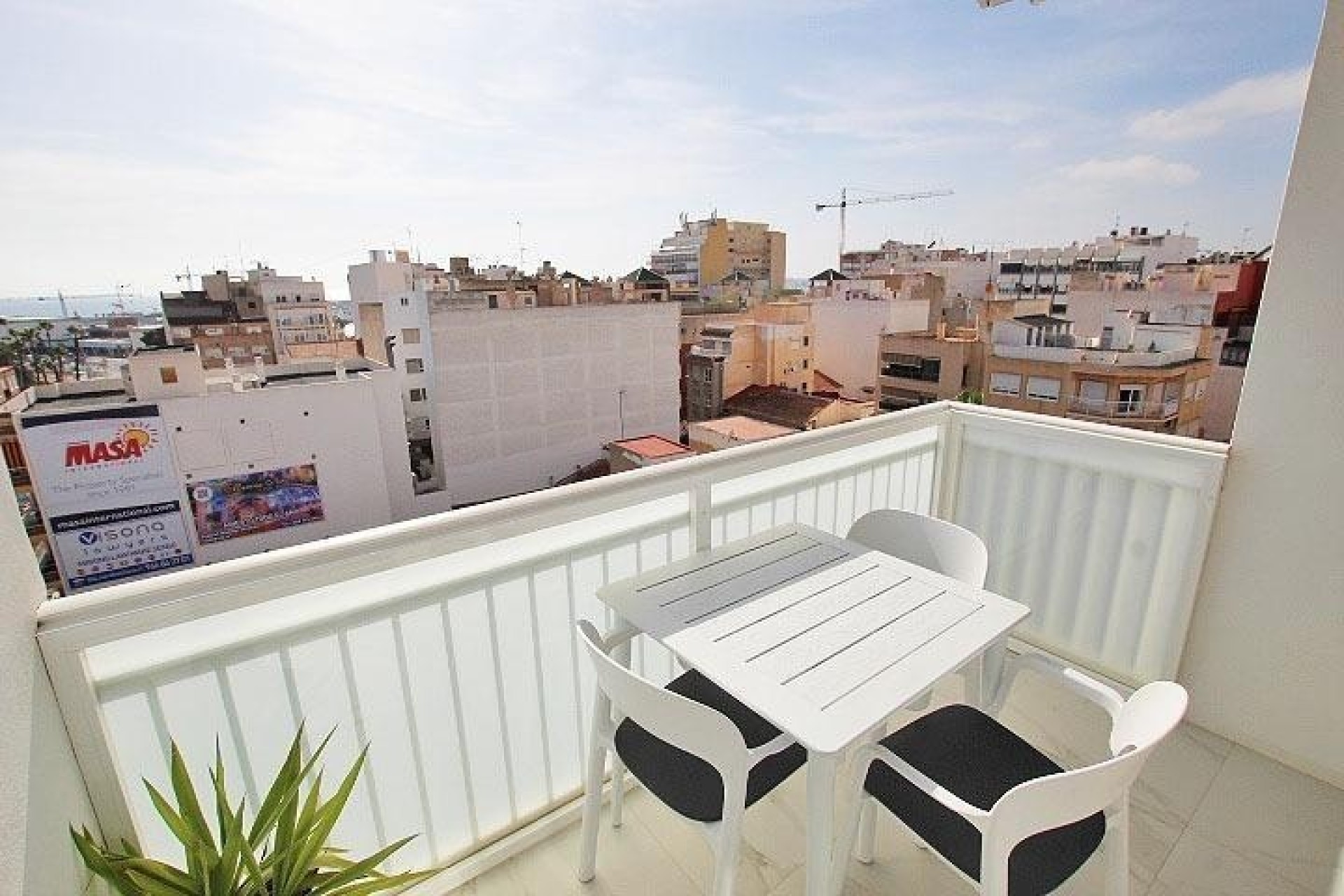 Venta - Apartamento / Piso -
Torrevieja