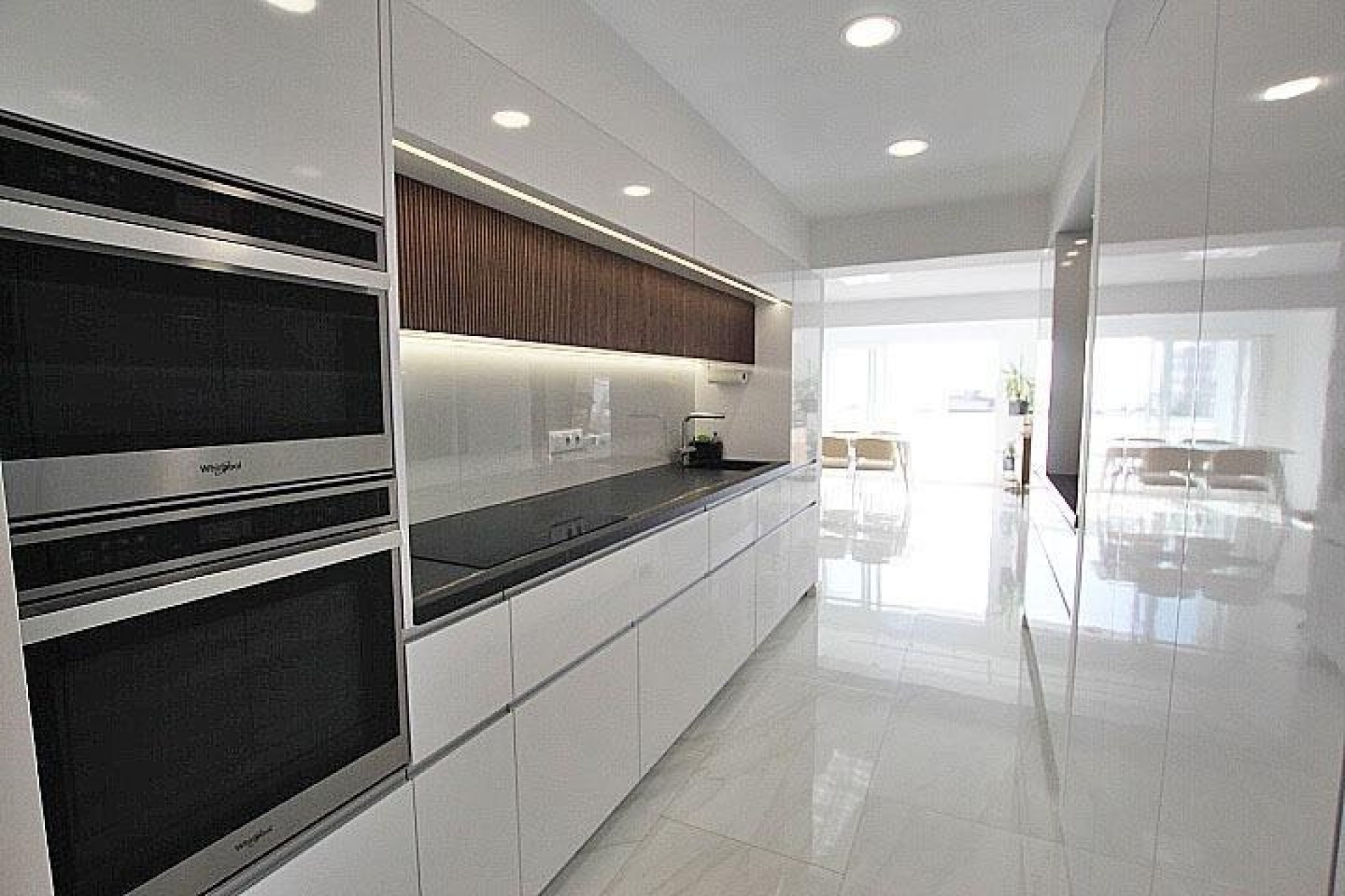 Venta - Apartamento / Piso -
Torrevieja