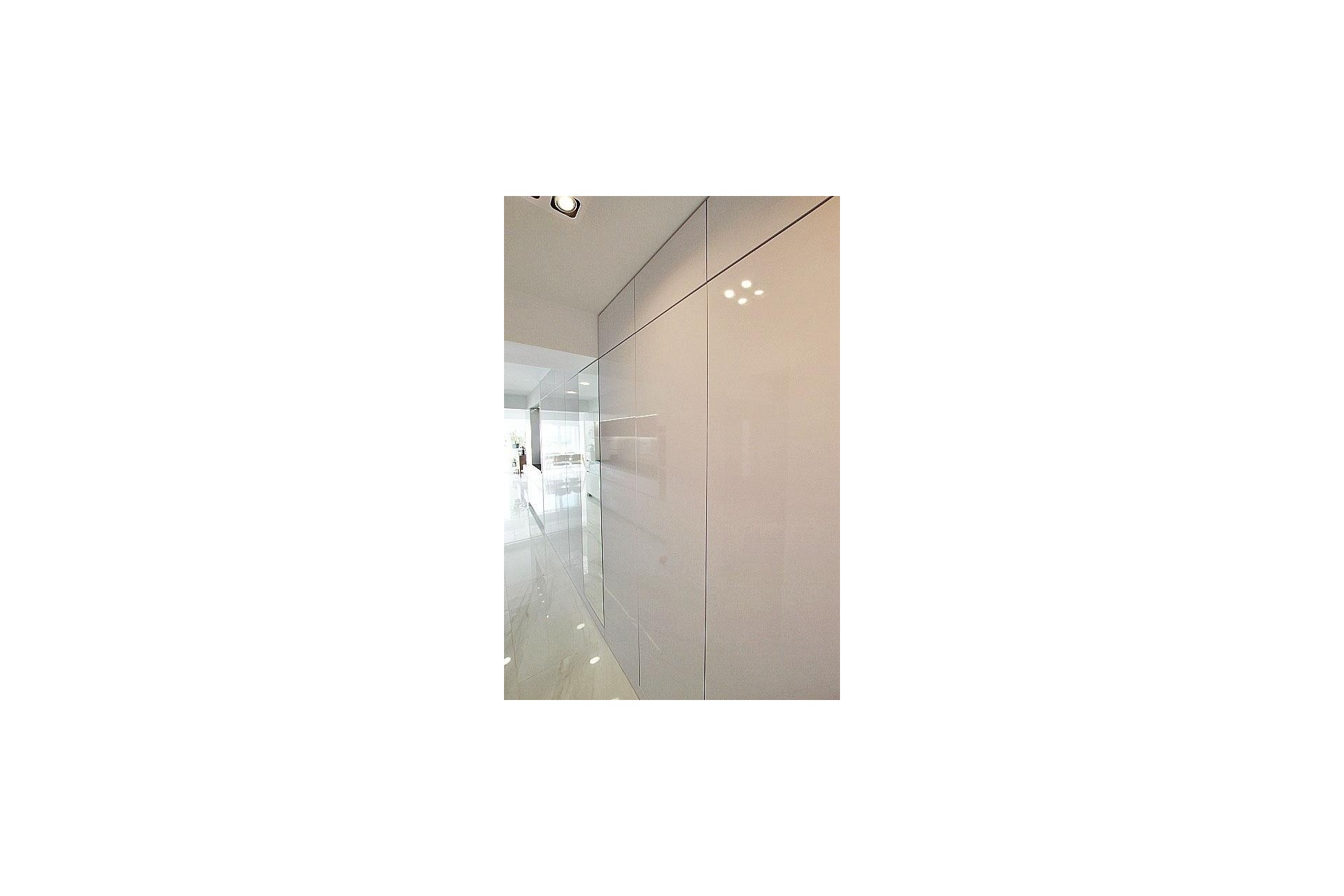 Venta - Apartamento / Piso -
Torrevieja