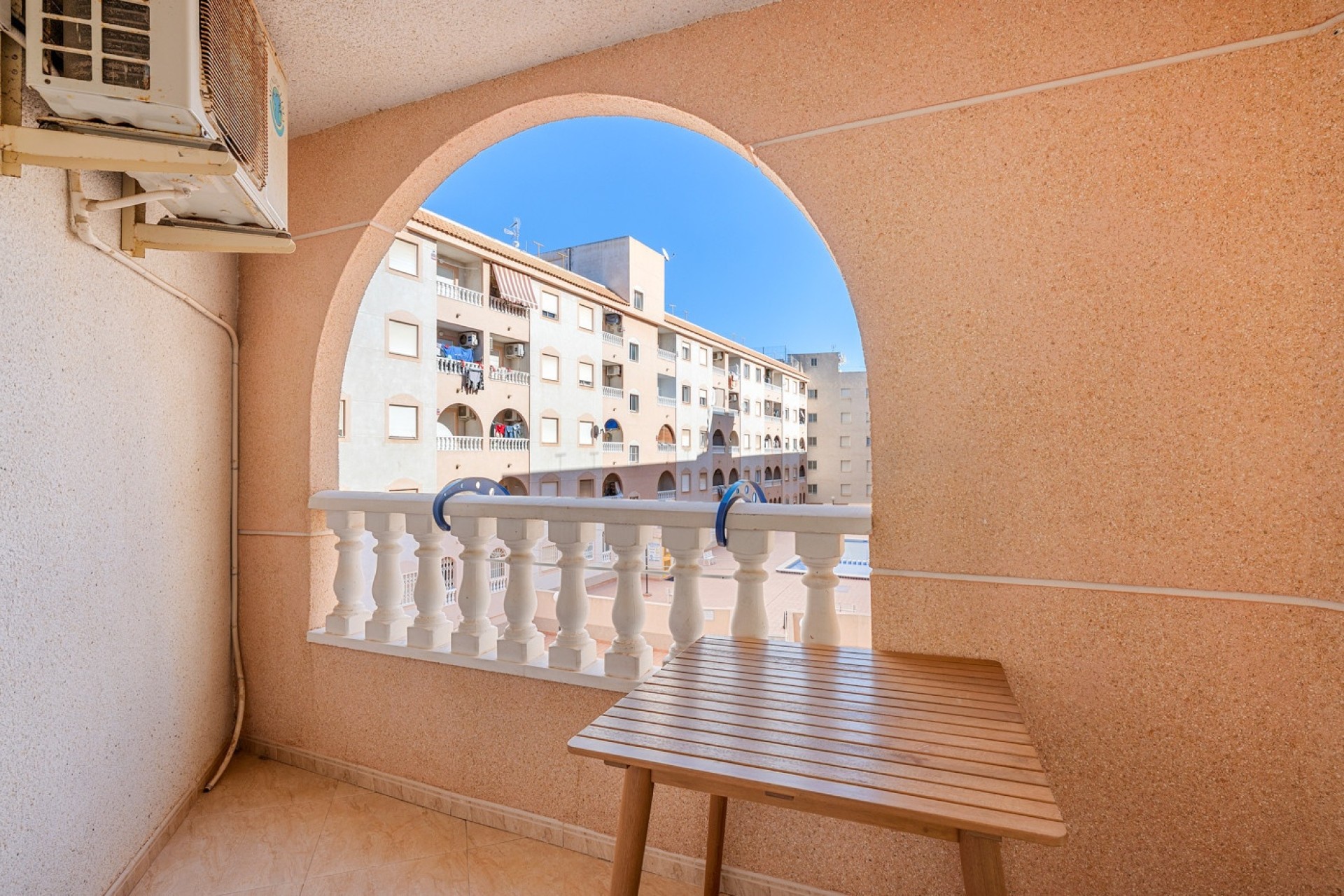 Venta - Apartamento / Piso -
Torrevieja