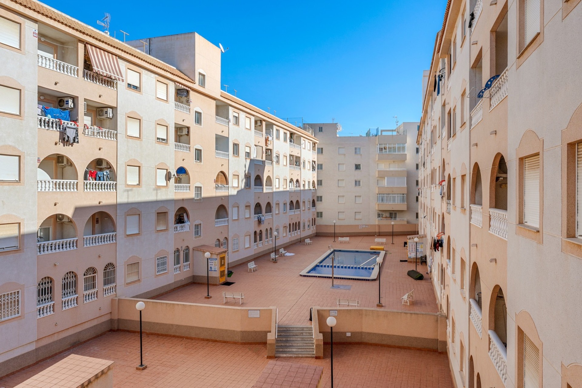 Venta - Apartamento / Piso -
Torrevieja