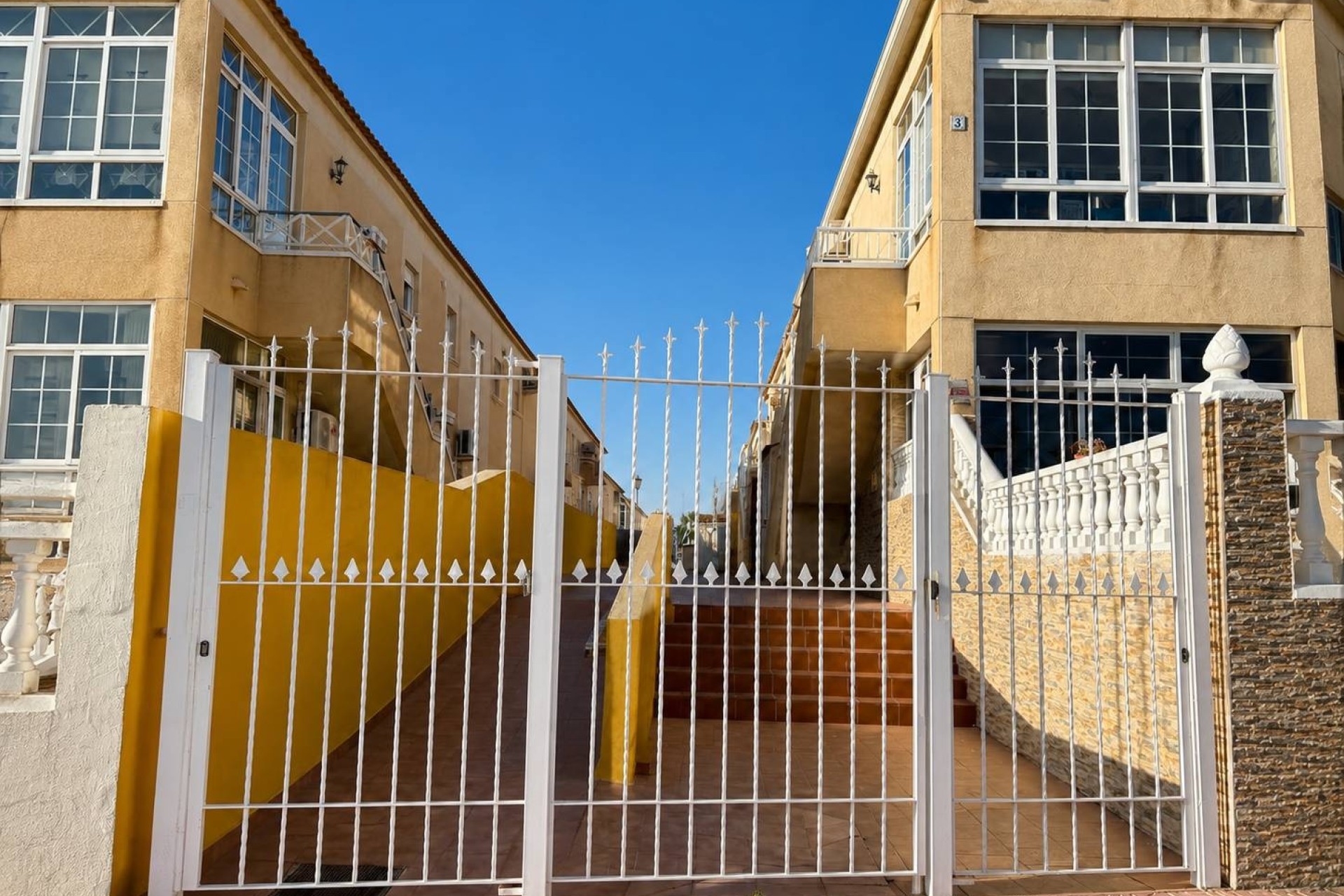 Venta - Apartamento / Piso -
Torrevieja