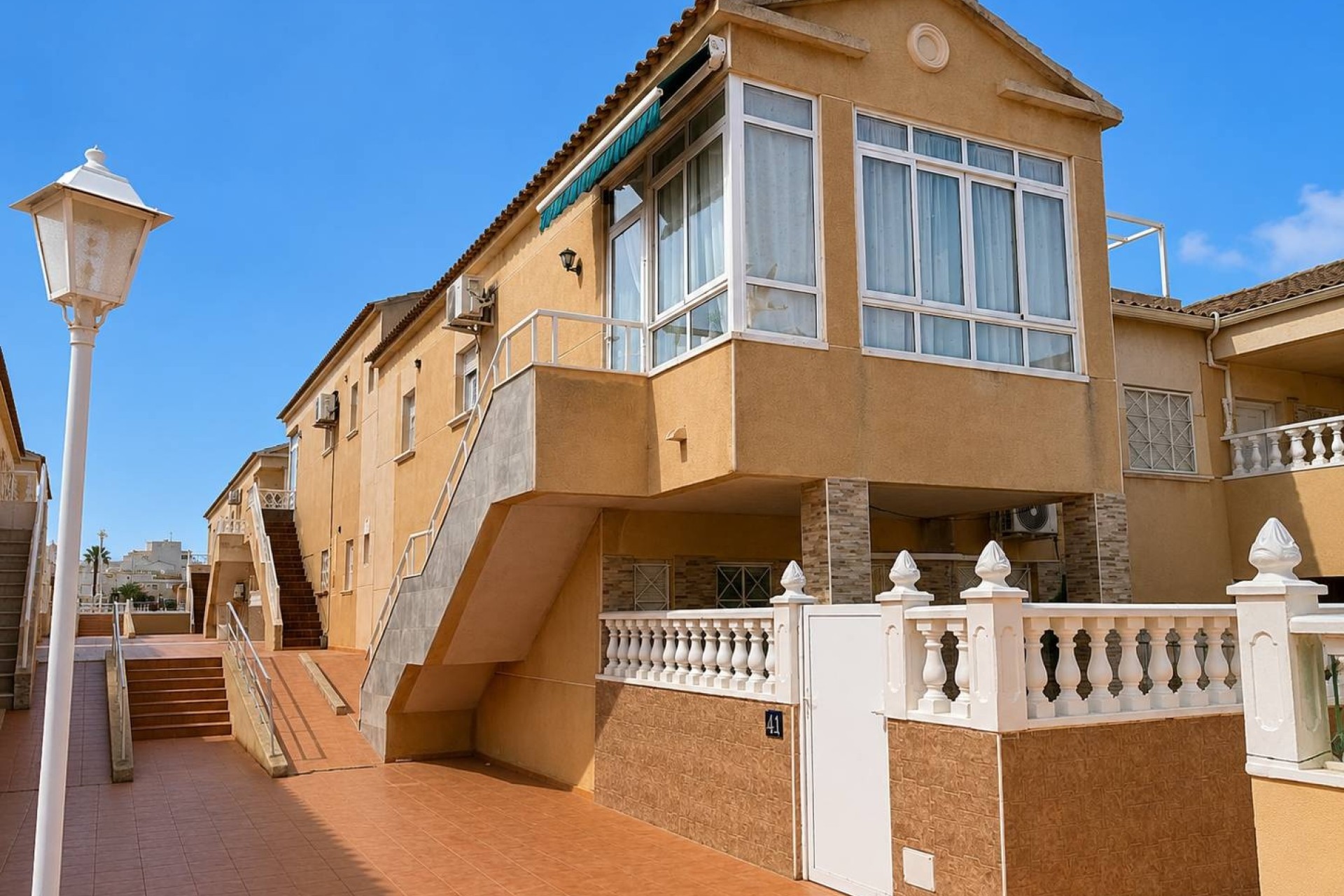 Venta - Apartamento / Piso -
Torrevieja