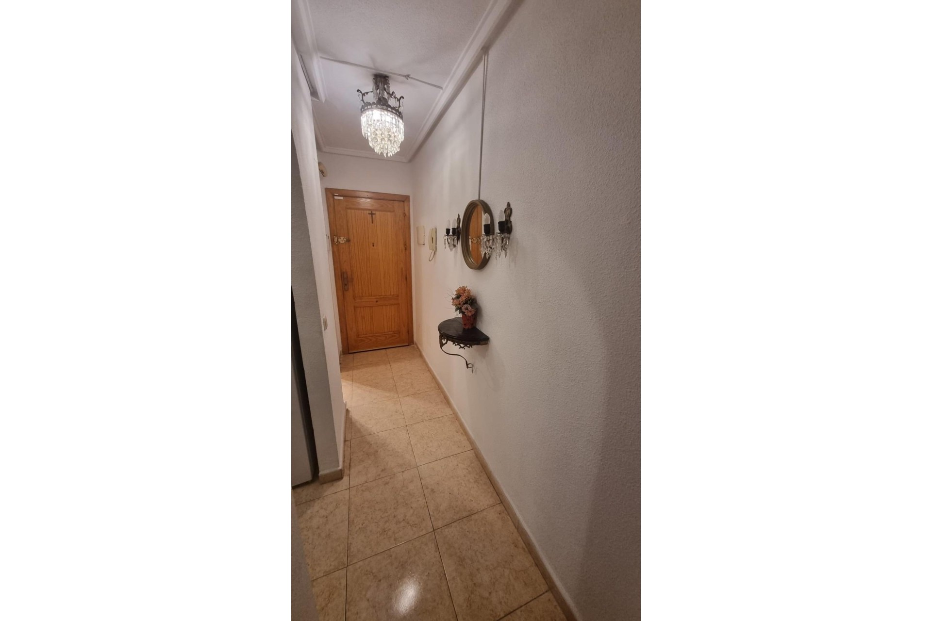 Venta - Apartamento / Piso -
Torrevieja