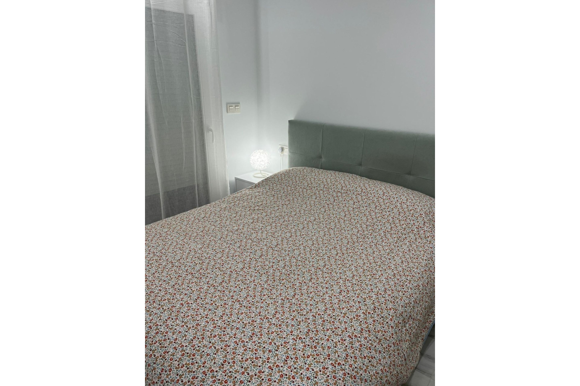 Venta - Apartamento / Piso -
Torrevieja