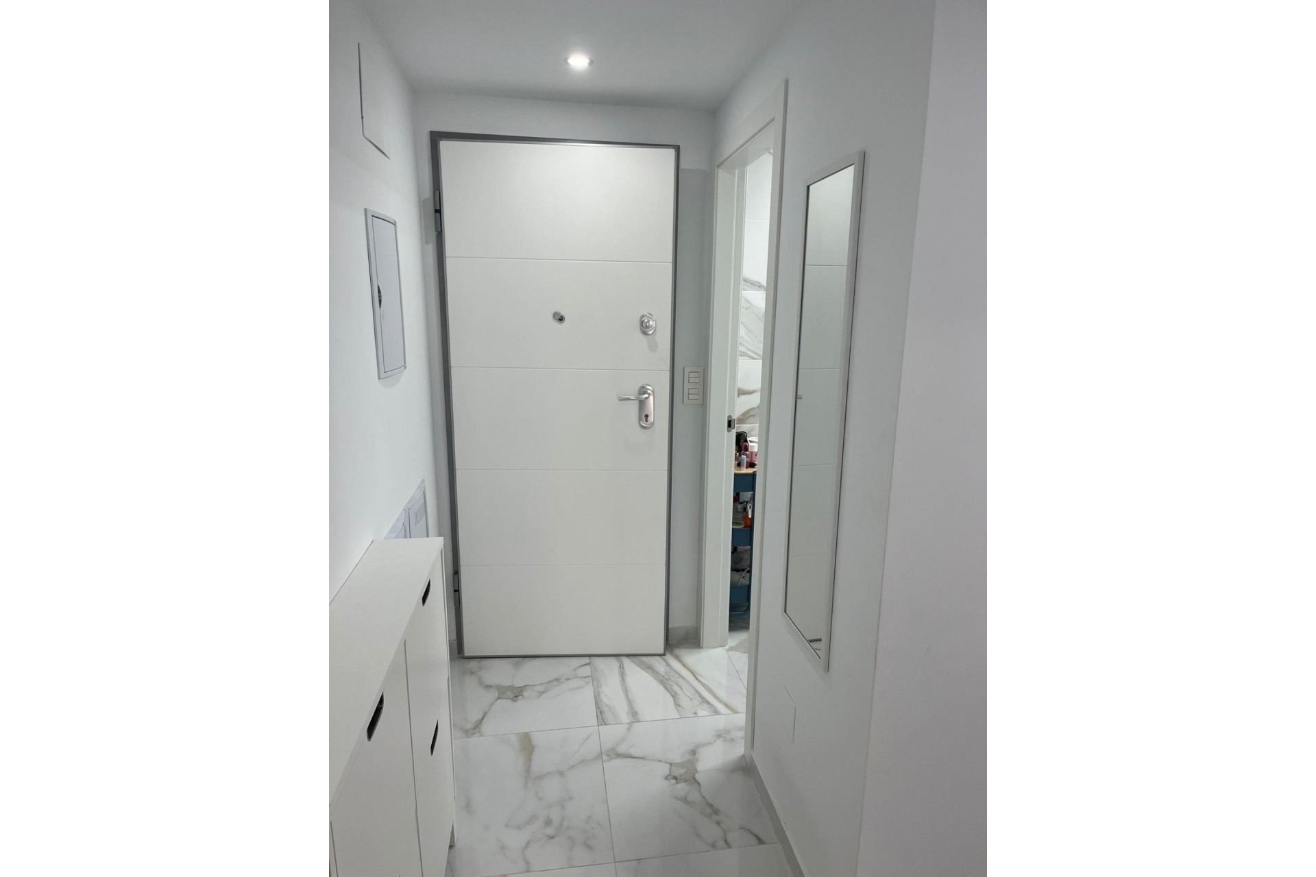 Venta - Apartamento / Piso -
Torrevieja