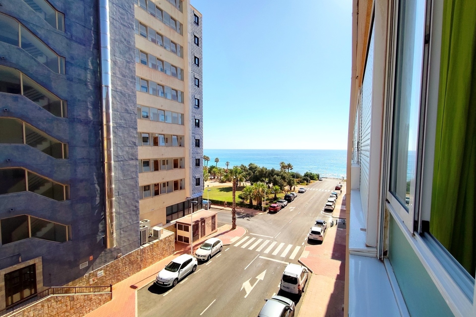 Venta - Apartamento / Piso -
Torrevieja