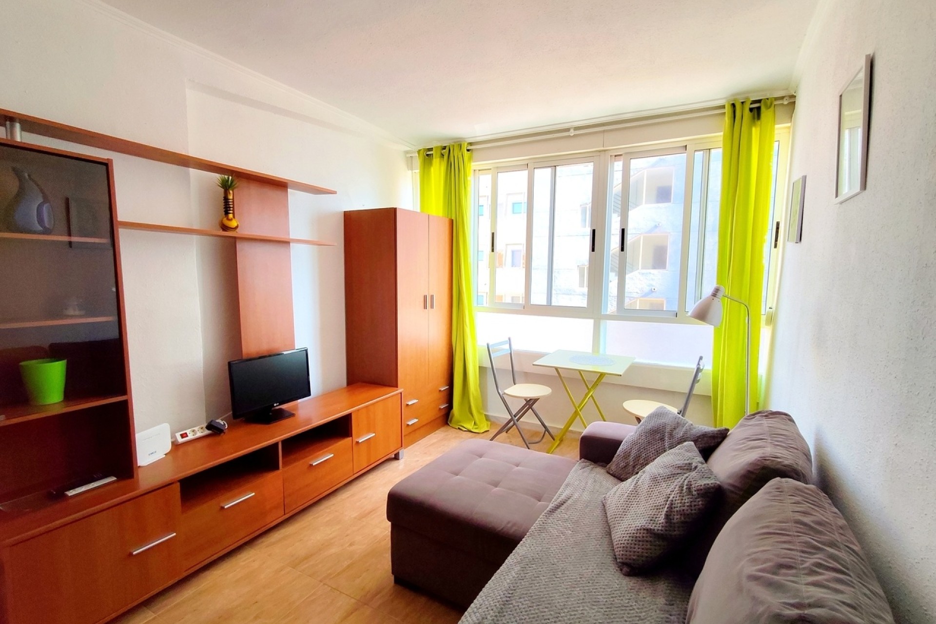 Venta - Apartamento / Piso -
Torrevieja
