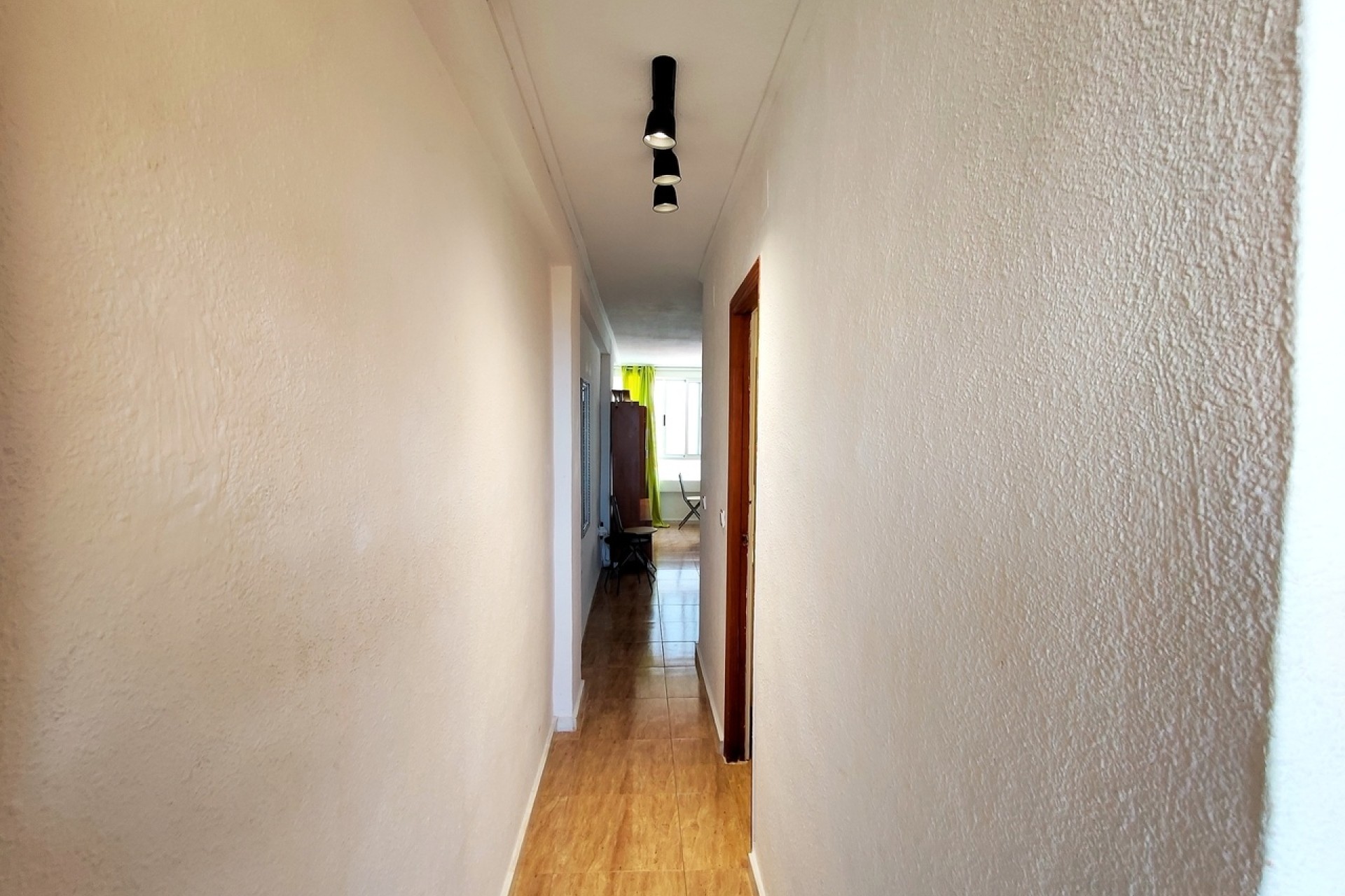 Venta - Apartamento / Piso -
Torrevieja