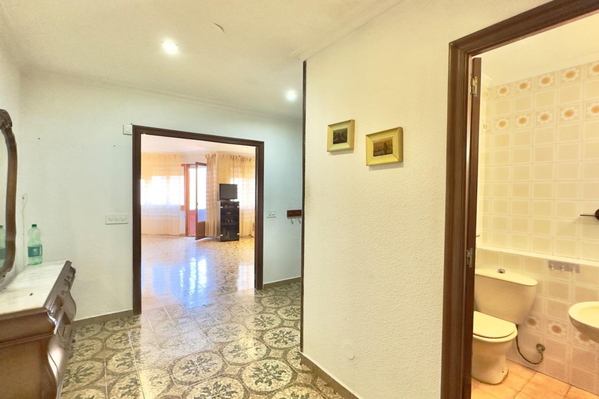 Venta - Apartamento / Piso -
Torrevieja