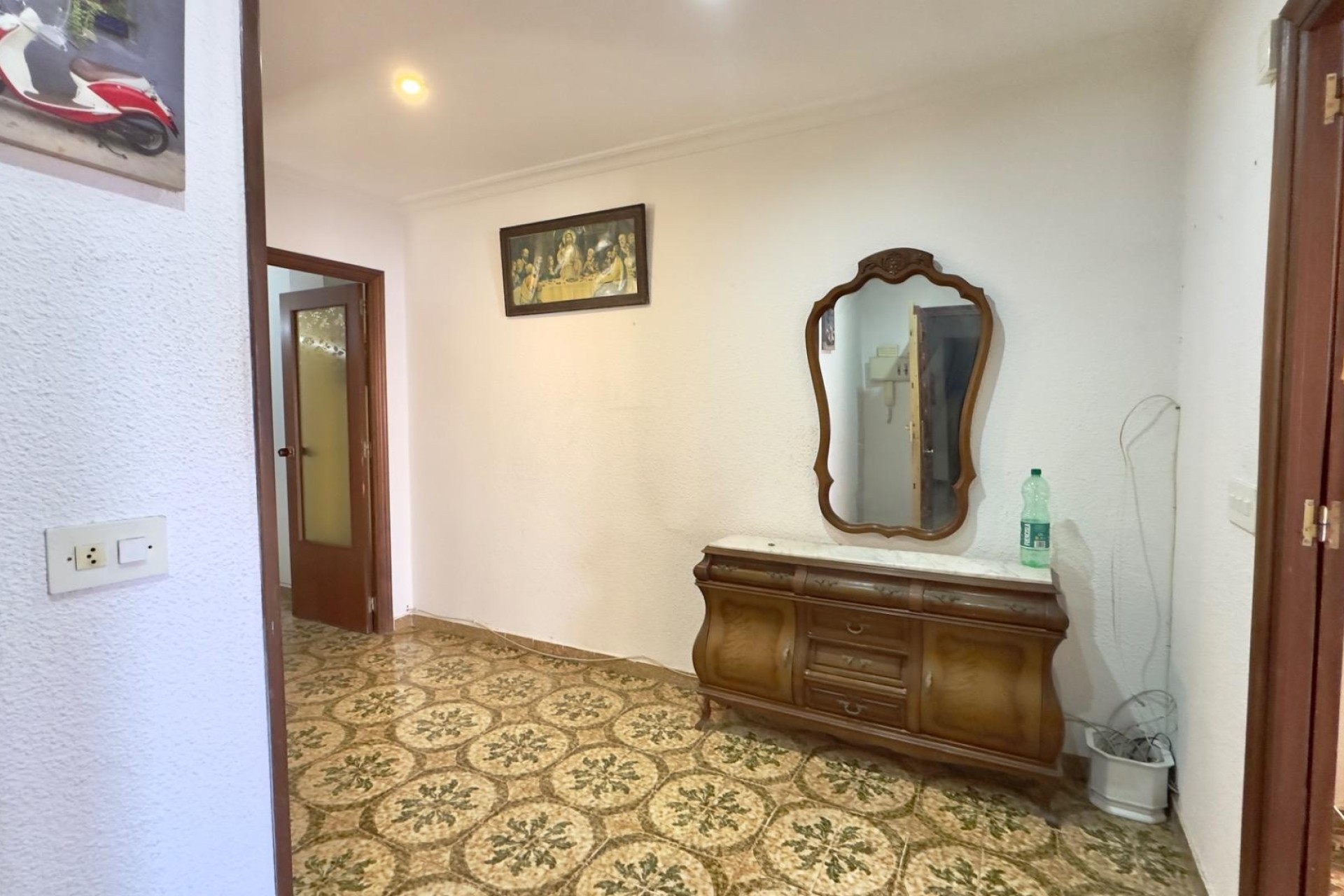 Venta - Apartamento / Piso -
Torrevieja