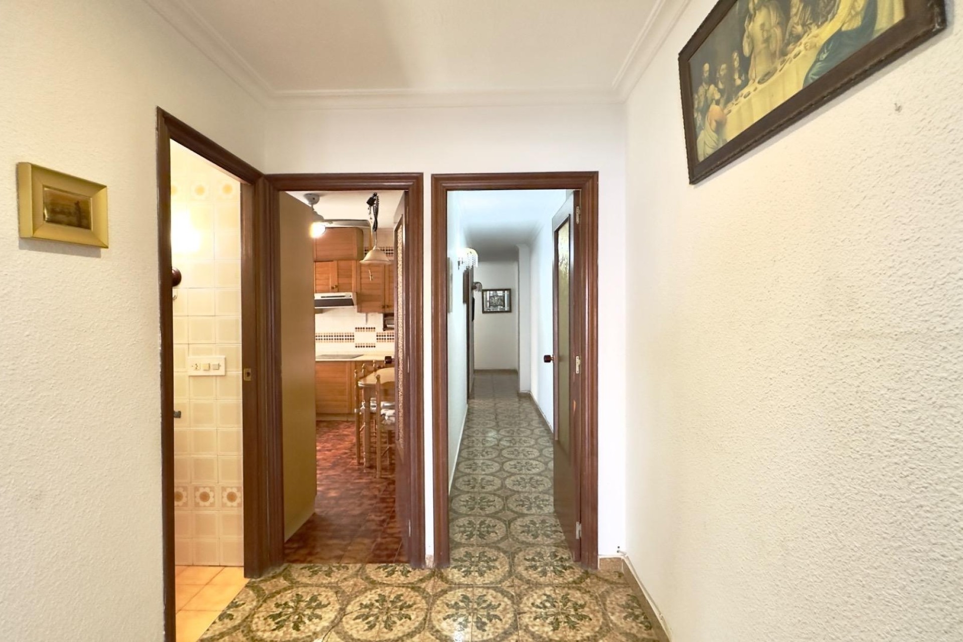 Venta - Apartamento / Piso -
Torrevieja