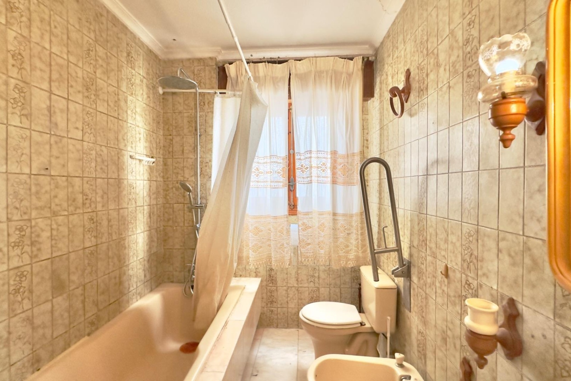 Venta - Apartamento / Piso -
Torrevieja