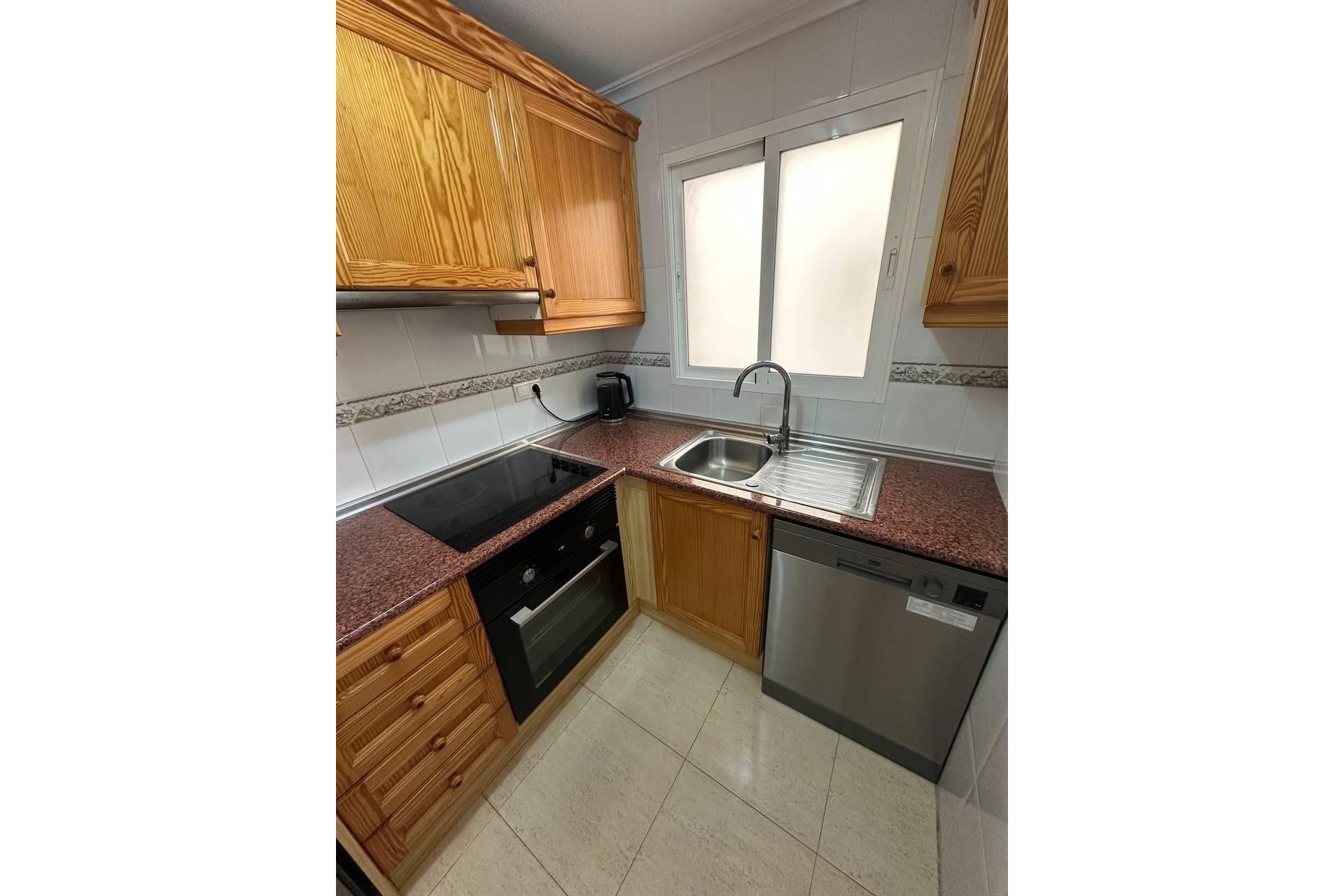 Venta - Apartamento / Piso -
Torrevieja