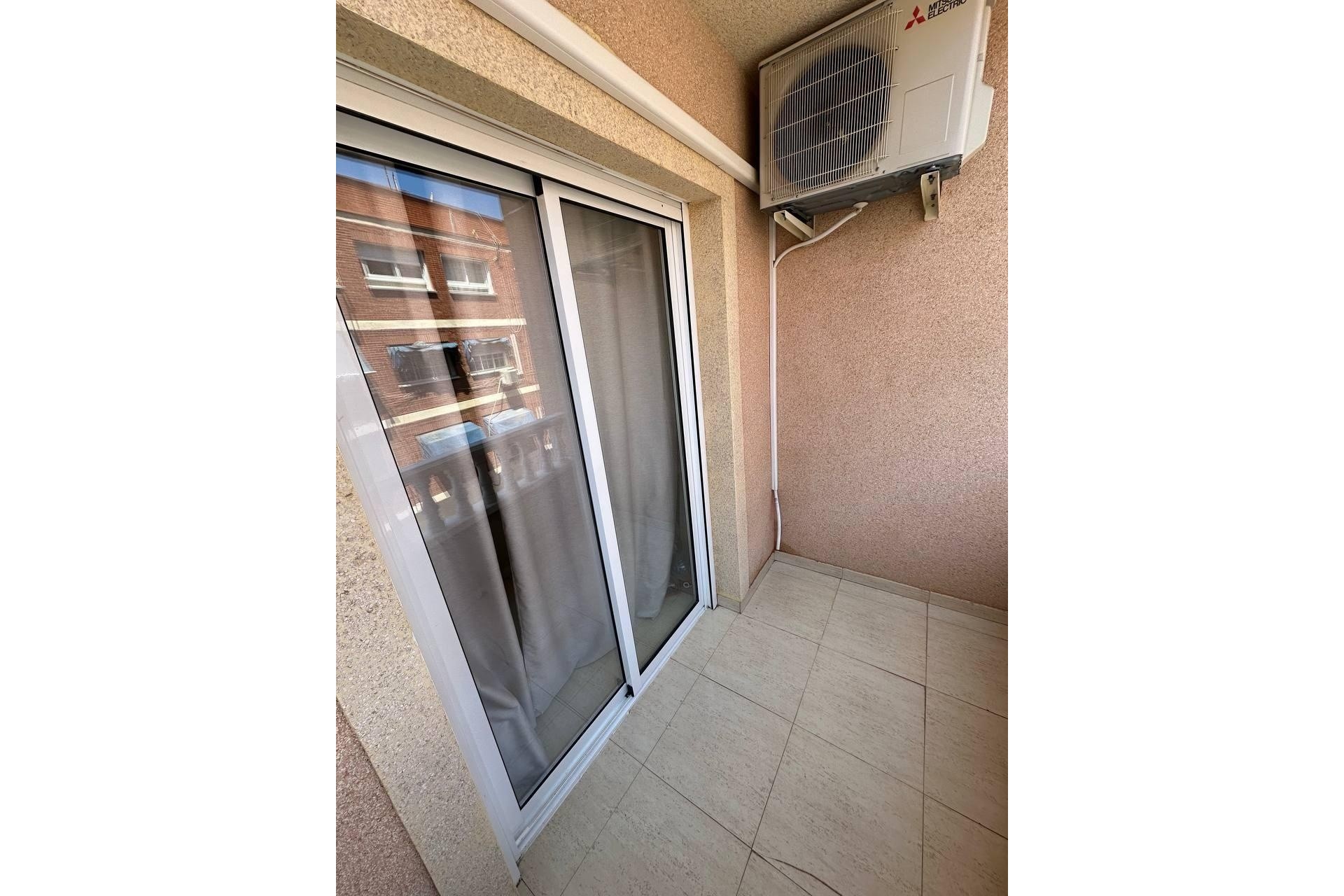 Venta - Apartamento / Piso -
Torrevieja