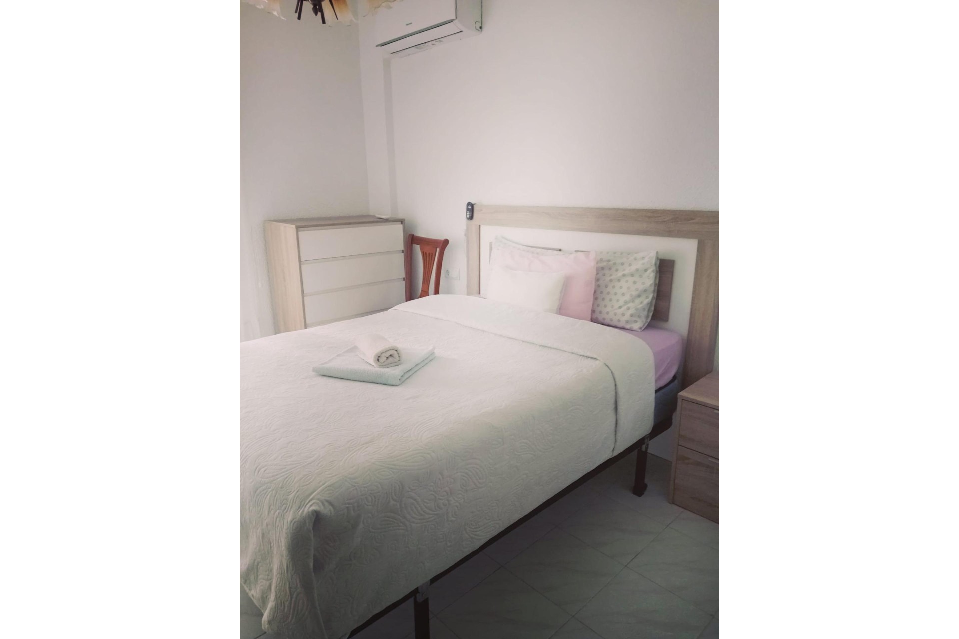 Venta - Apartamento / Piso -
Torrevieja