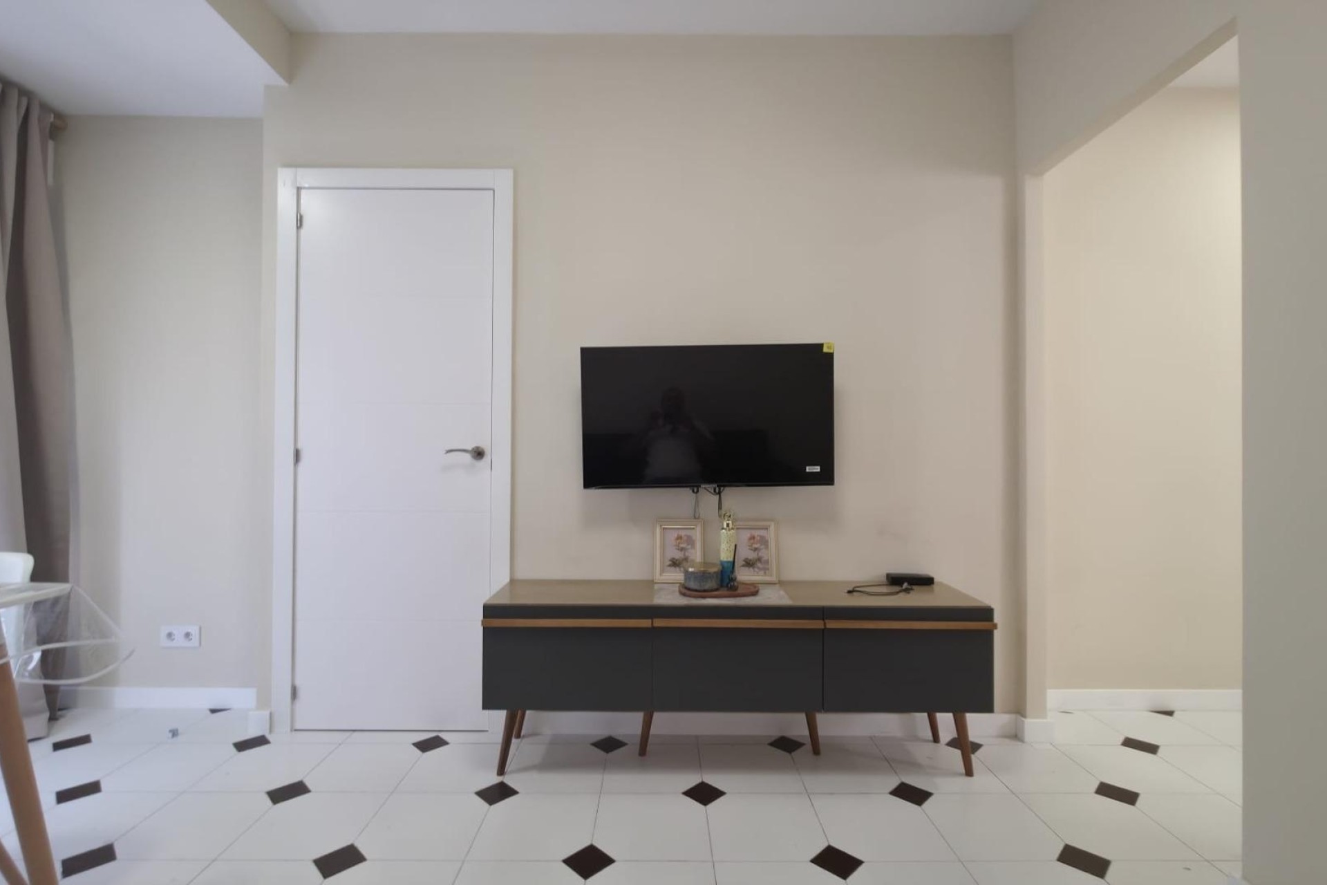 Venta - Apartamento / Piso -
Torrevieja