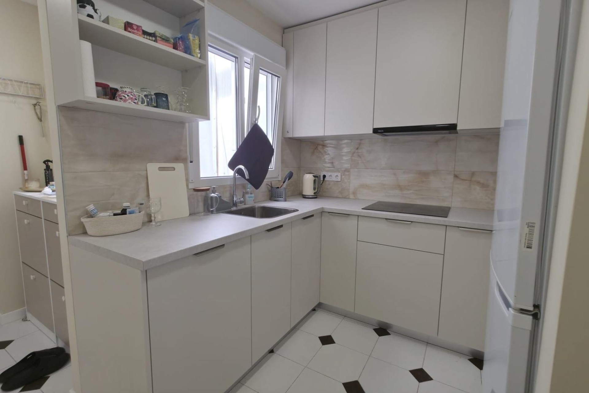 Venta - Apartamento / Piso -
Torrevieja