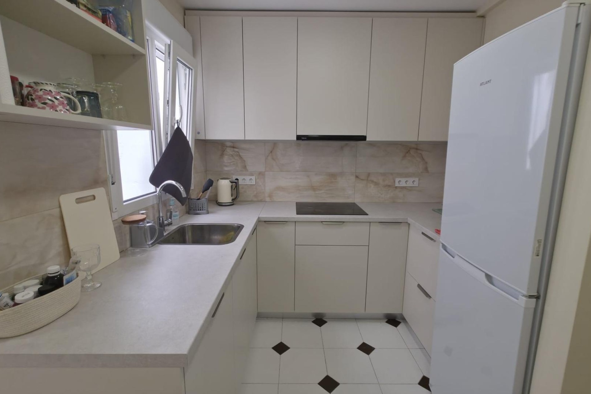 Venta - Apartamento / Piso -
Torrevieja