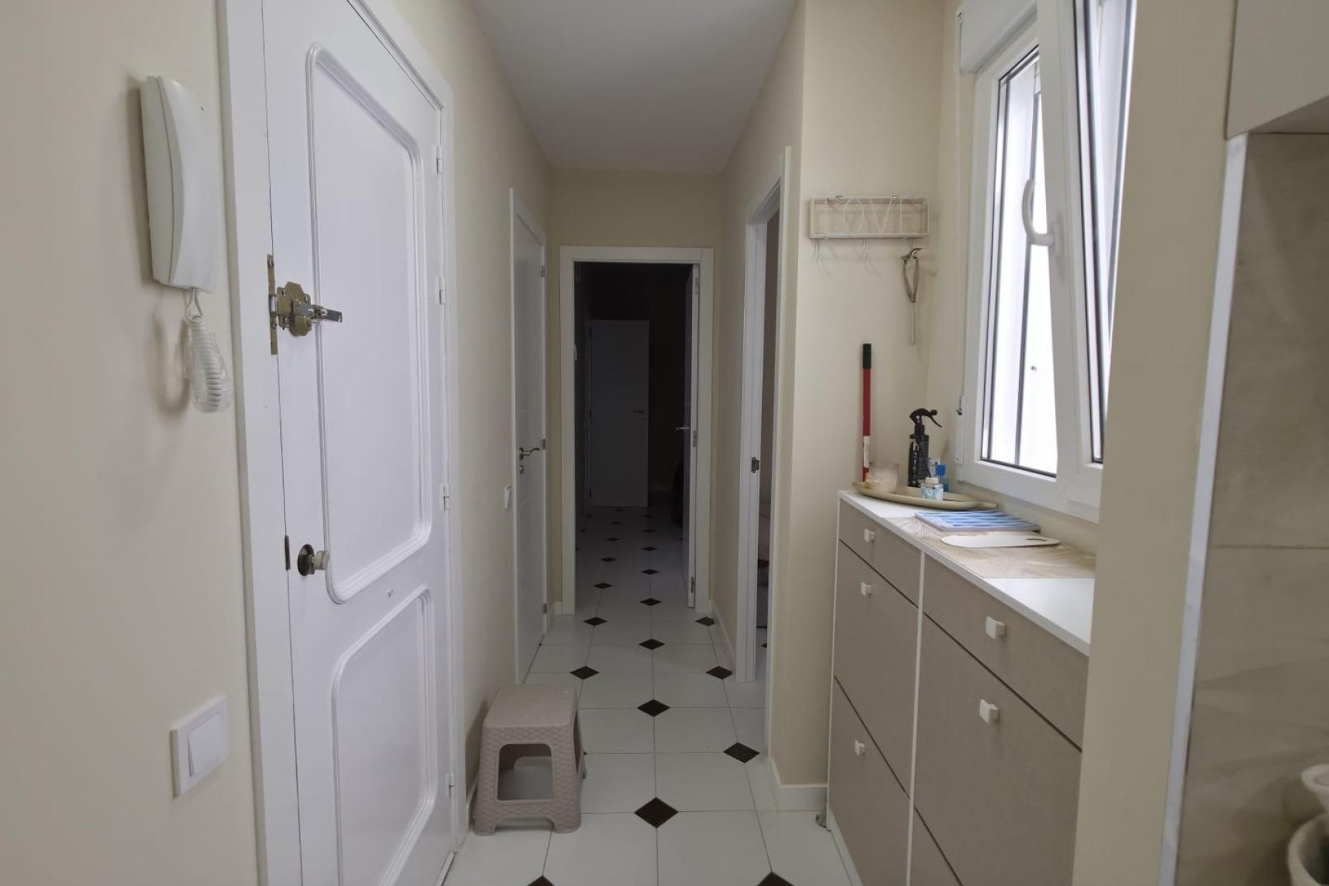Venta - Apartamento / Piso -
Torrevieja