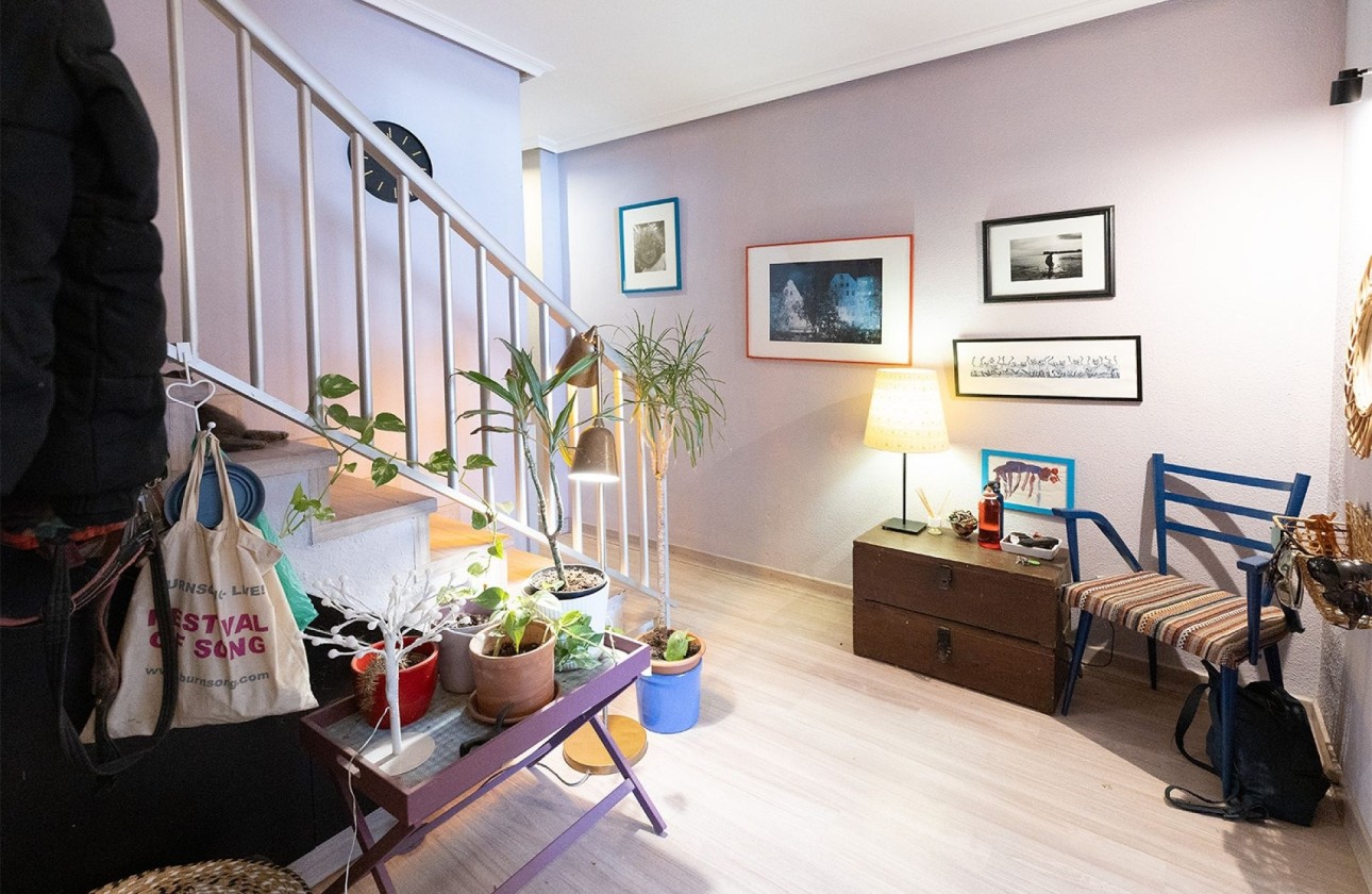 Venta - Apartamento / Piso -
Torrevieja