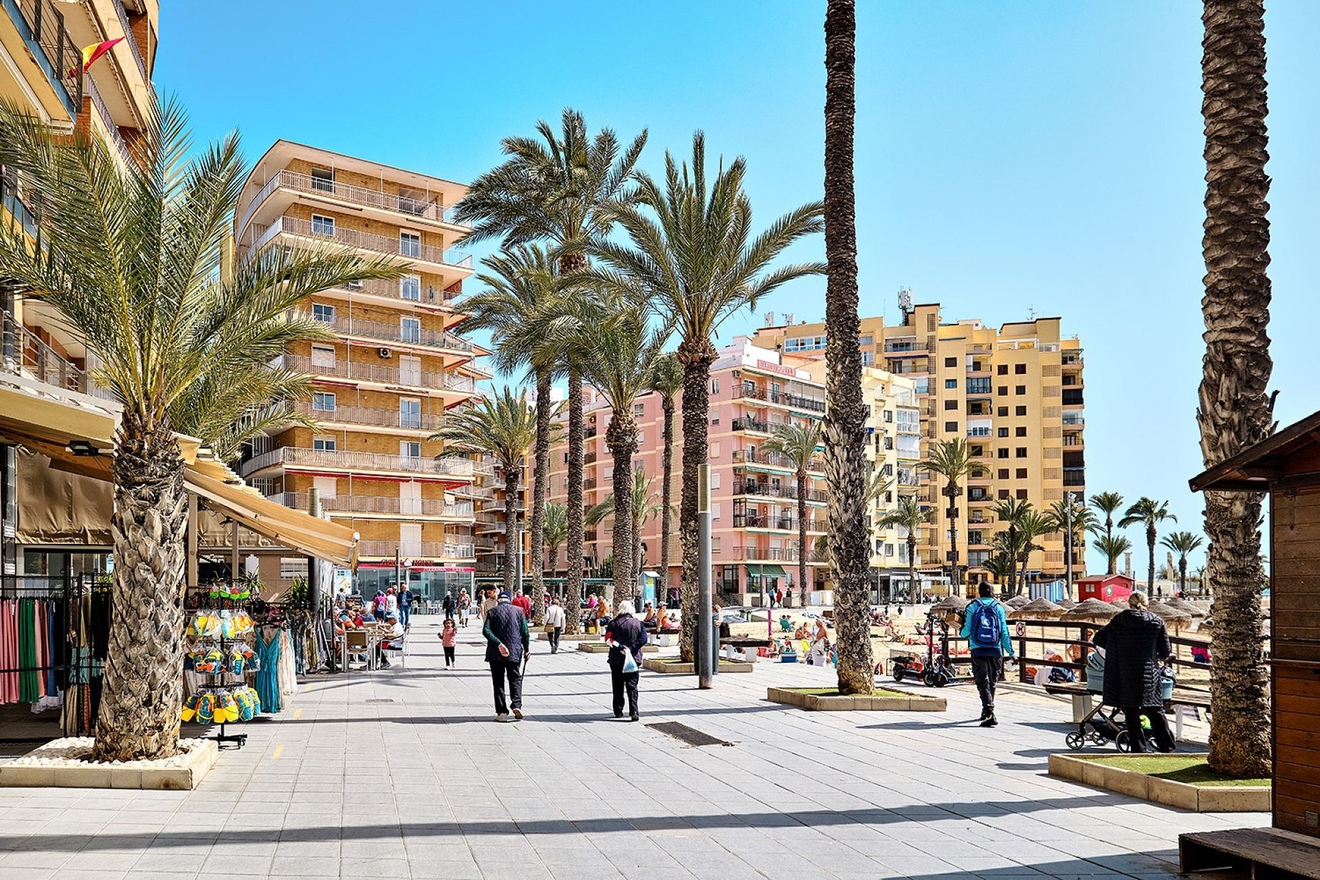 Venta - Apartamento / Piso -
Torrevieja