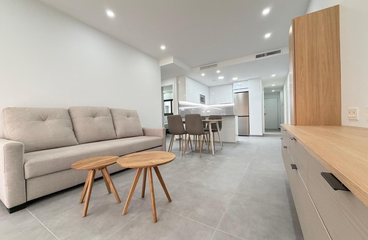 Venta - Apartamento / Piso -
Torrevieja