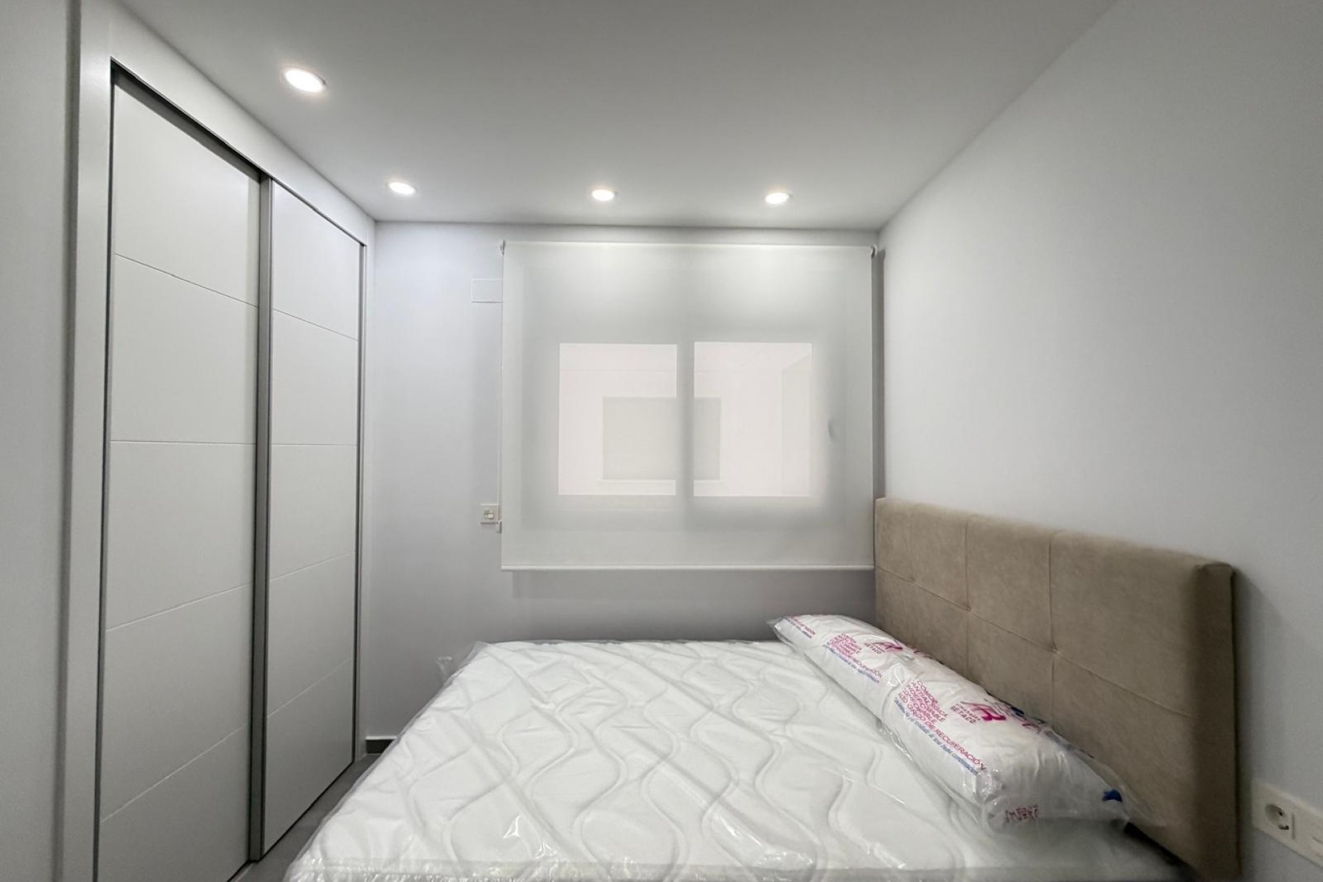 Venta - Apartamento / Piso -
Torrevieja