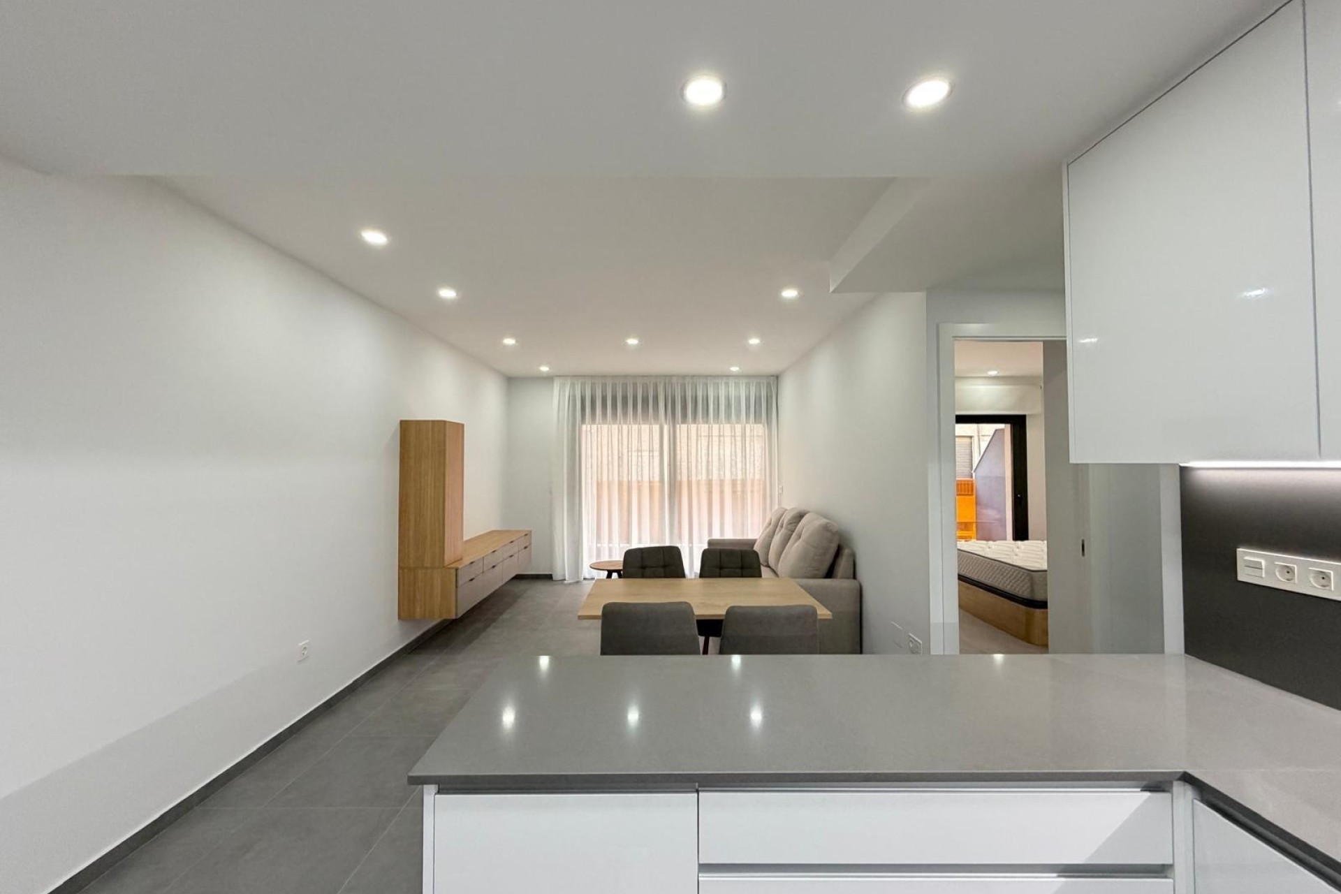 Venta - Apartamento / Piso -
Torrevieja