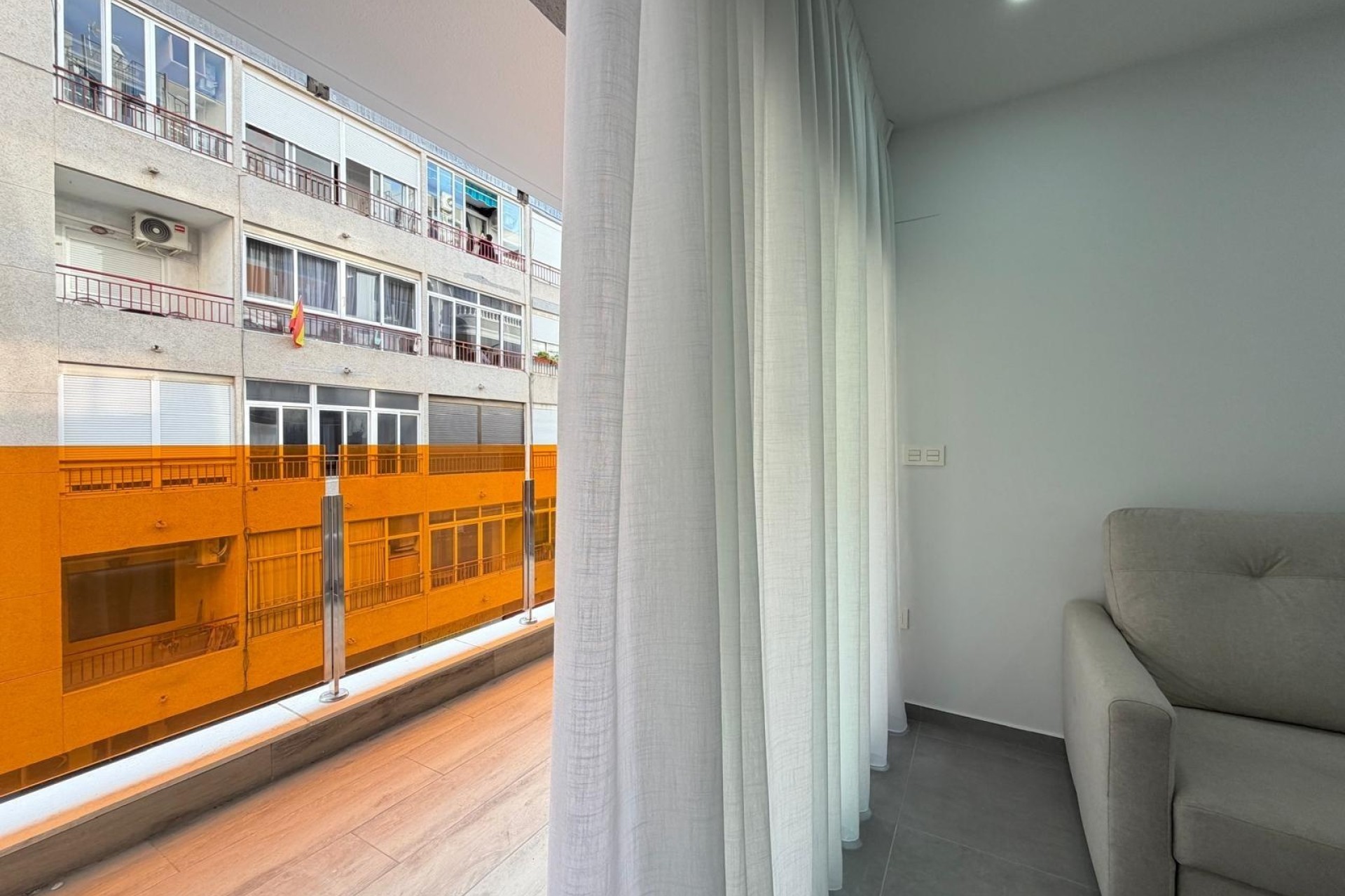 Venta - Apartamento / Piso -
Torrevieja